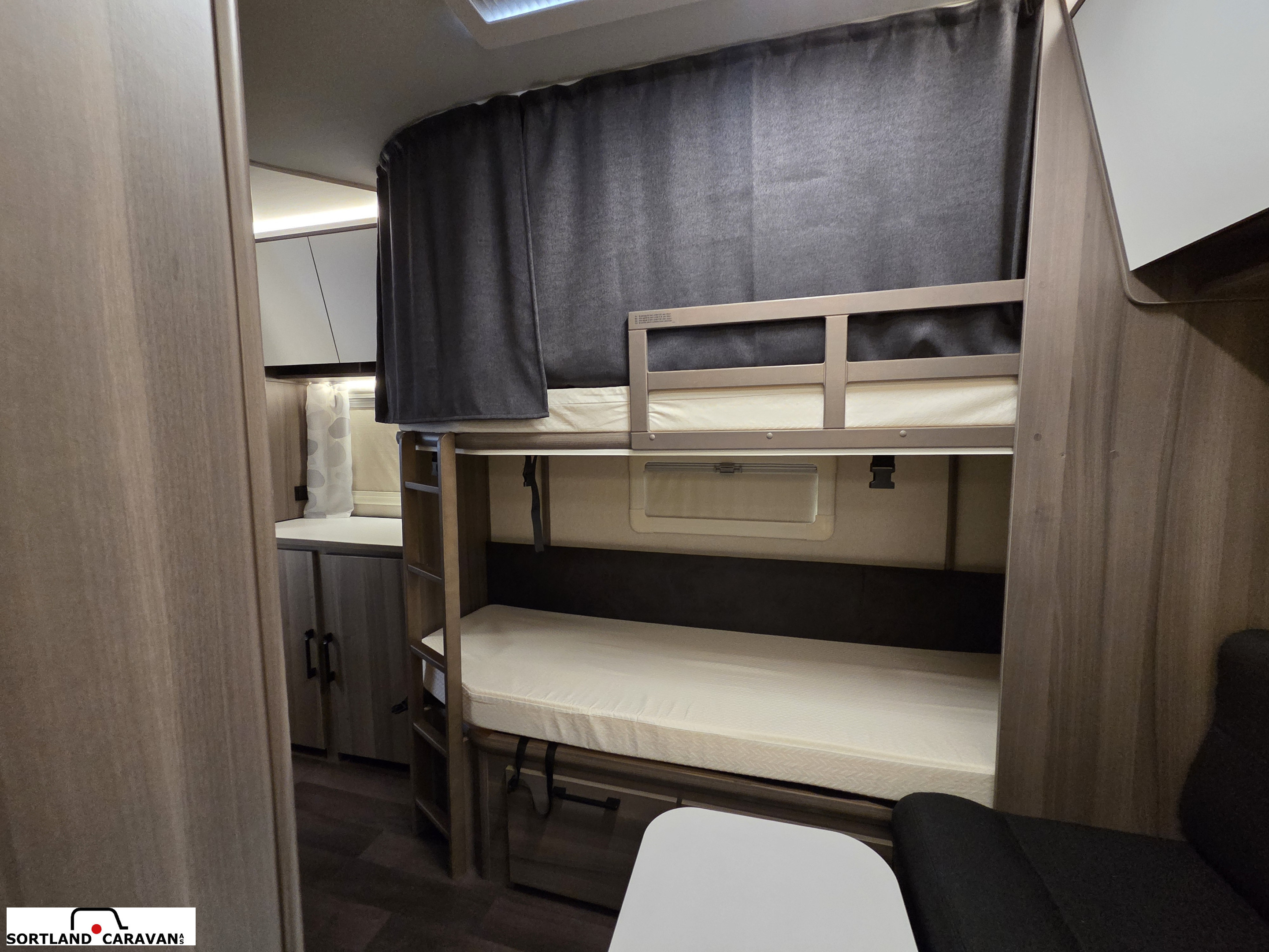 KABE ESTATE 780 DGDL KS - KABE