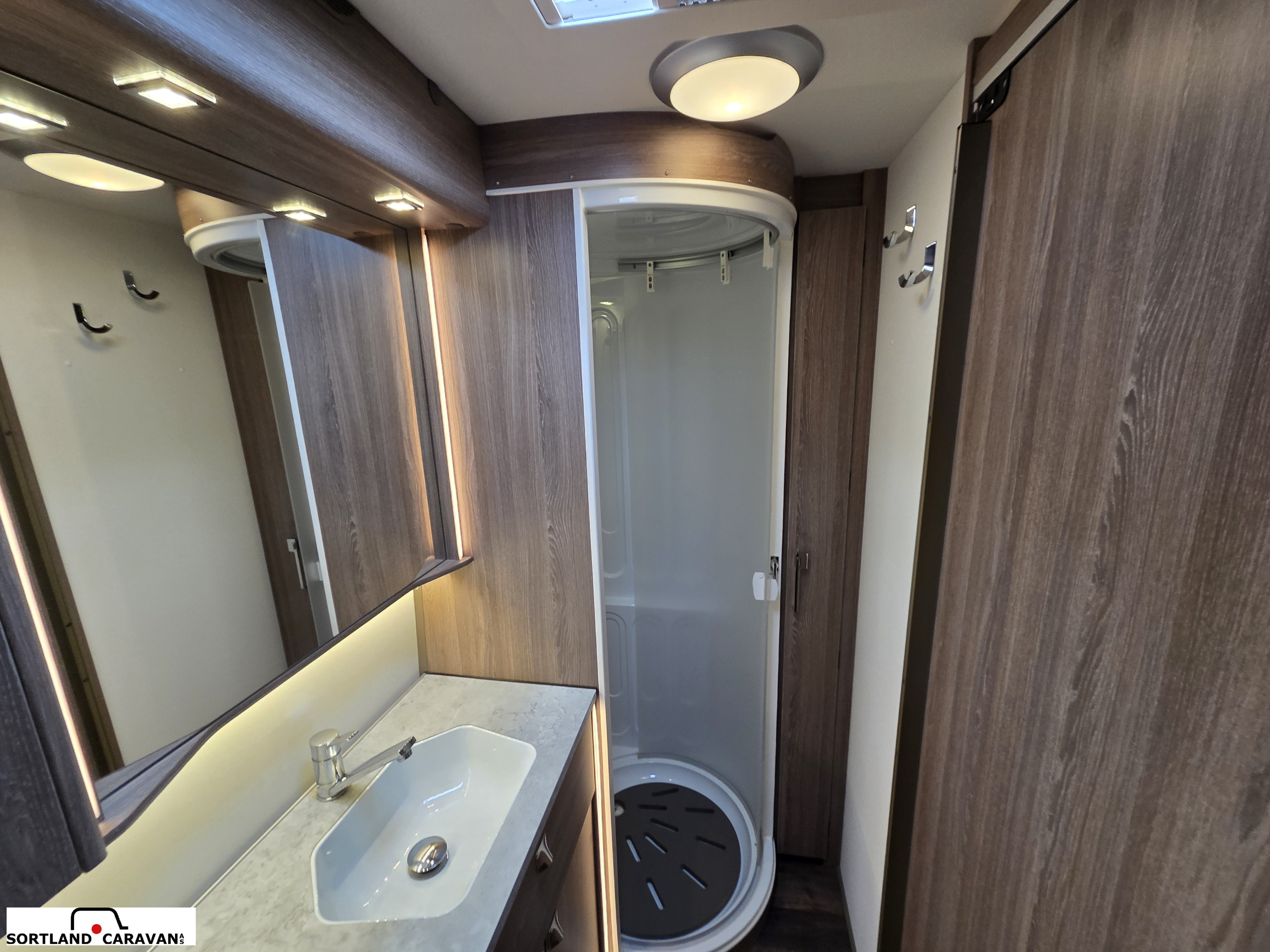 KABE ROYAL HACIENDA 880 T - KABE