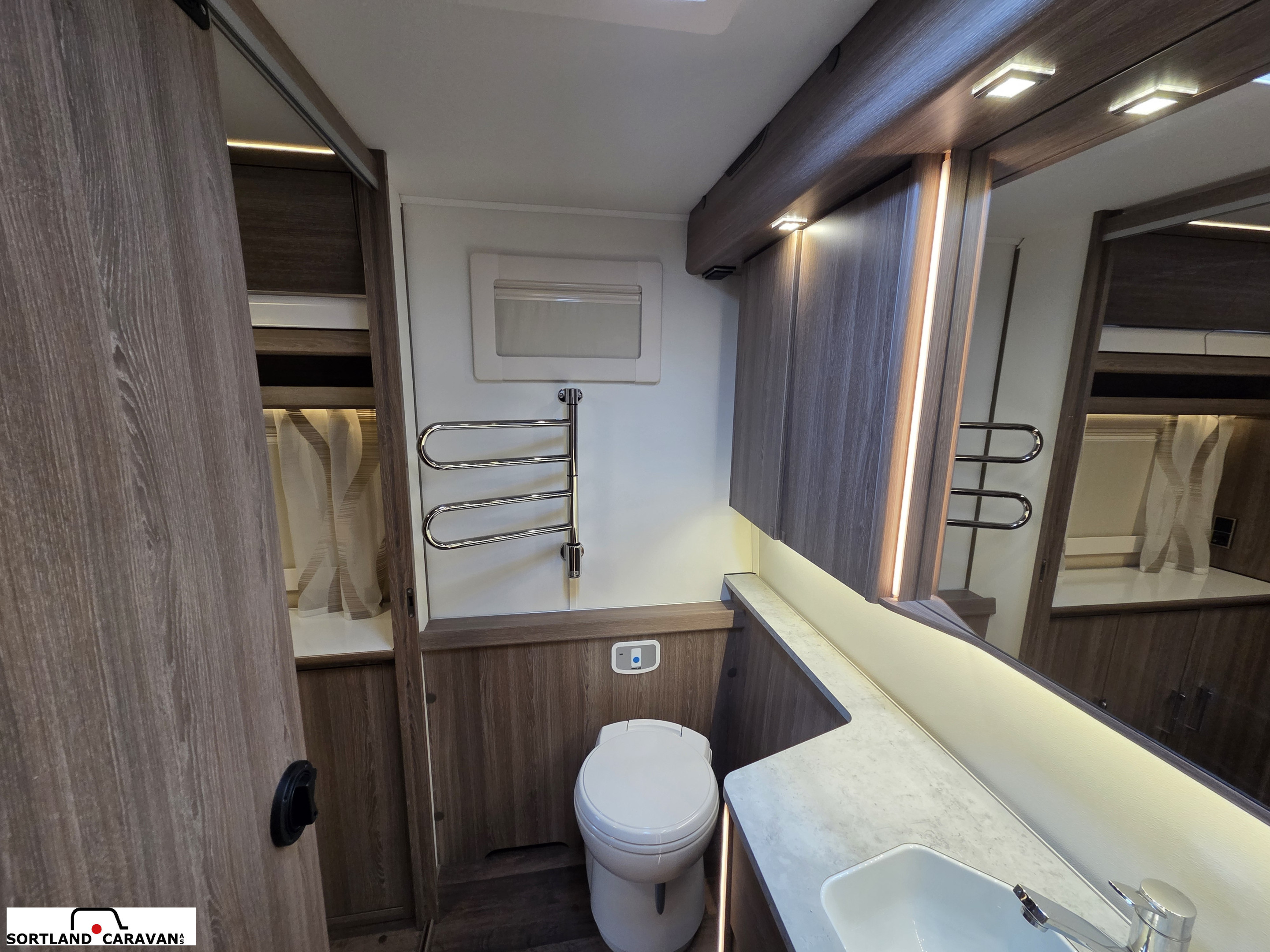 KABE ROYAL HACIENDA 880 T - KABE