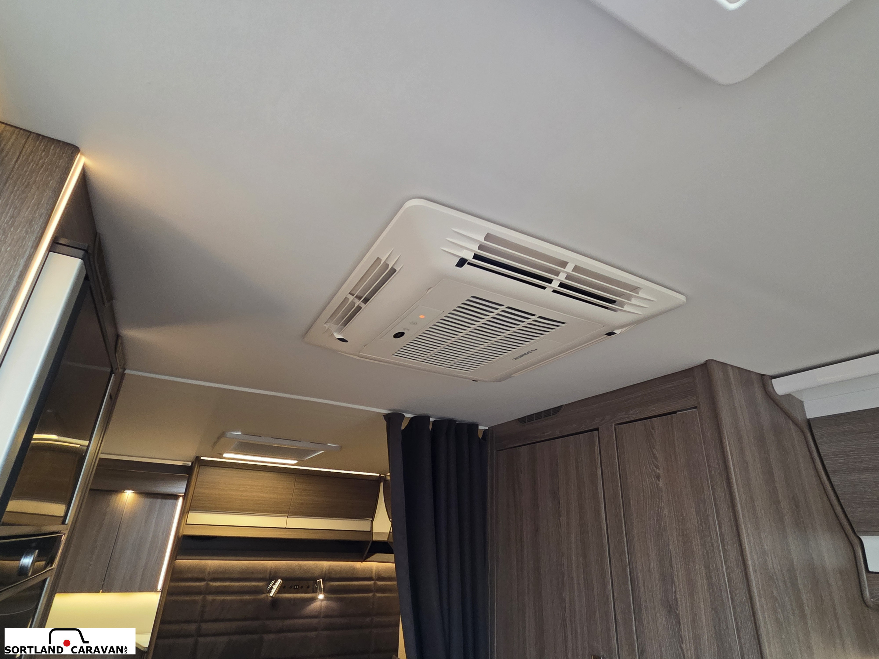 KABE ROYAL HACIENDA 880 T - KABE