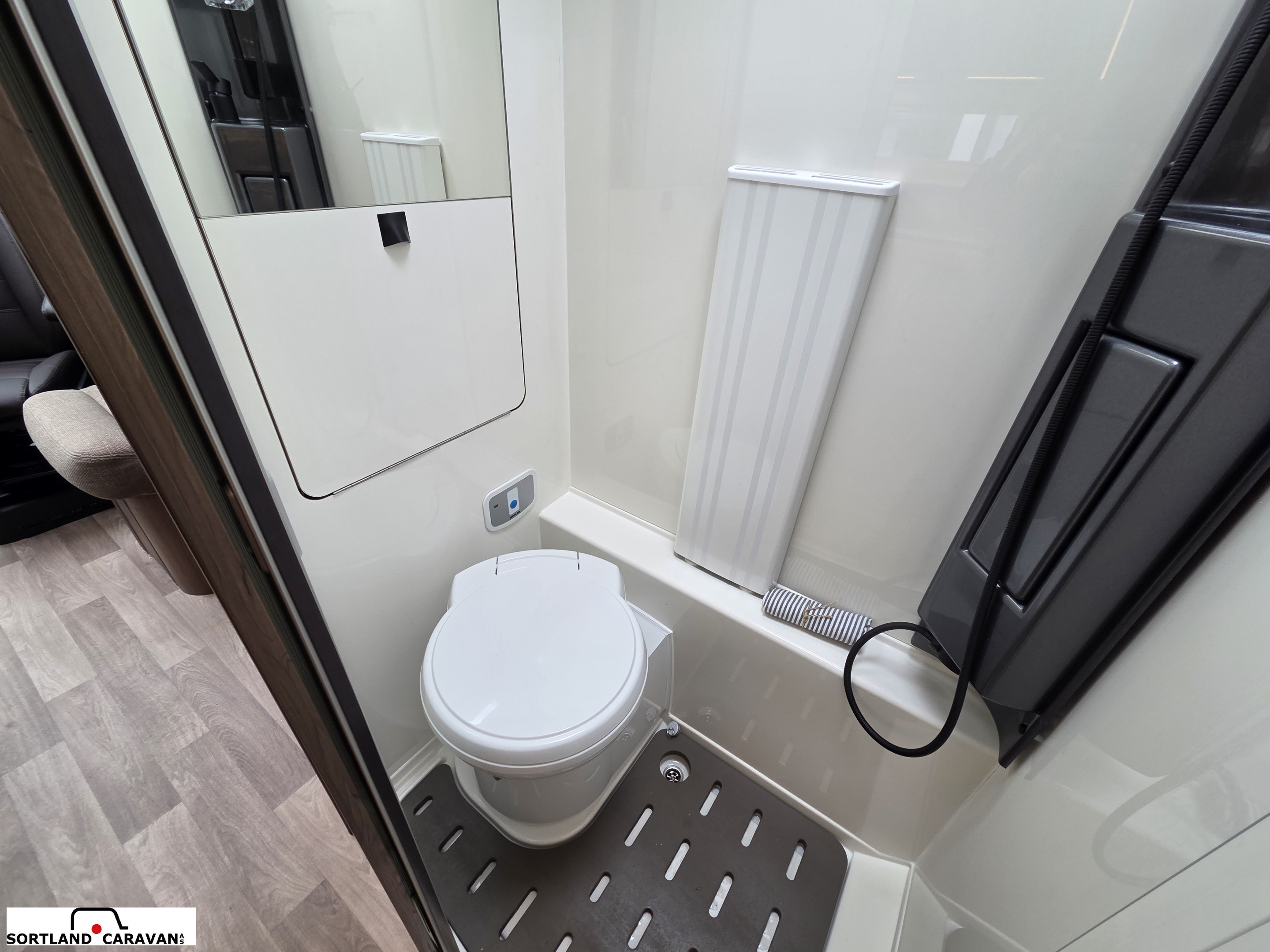 KABE TM NR750 LGB - KABE