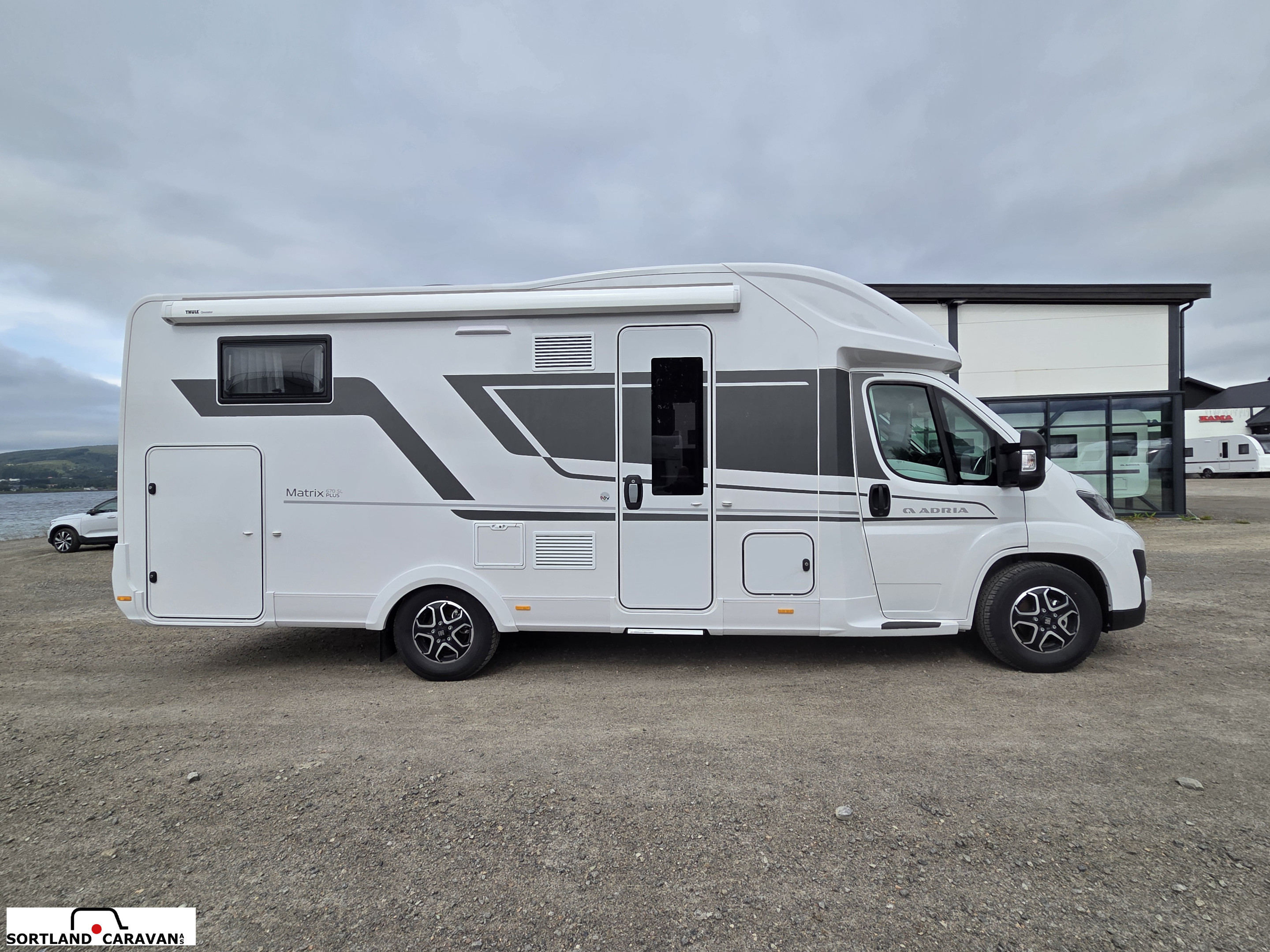 Adria MATRIX PLUS 670 SL - Fiat MultiJet3 140HP (103kW) HD 43H - Adria