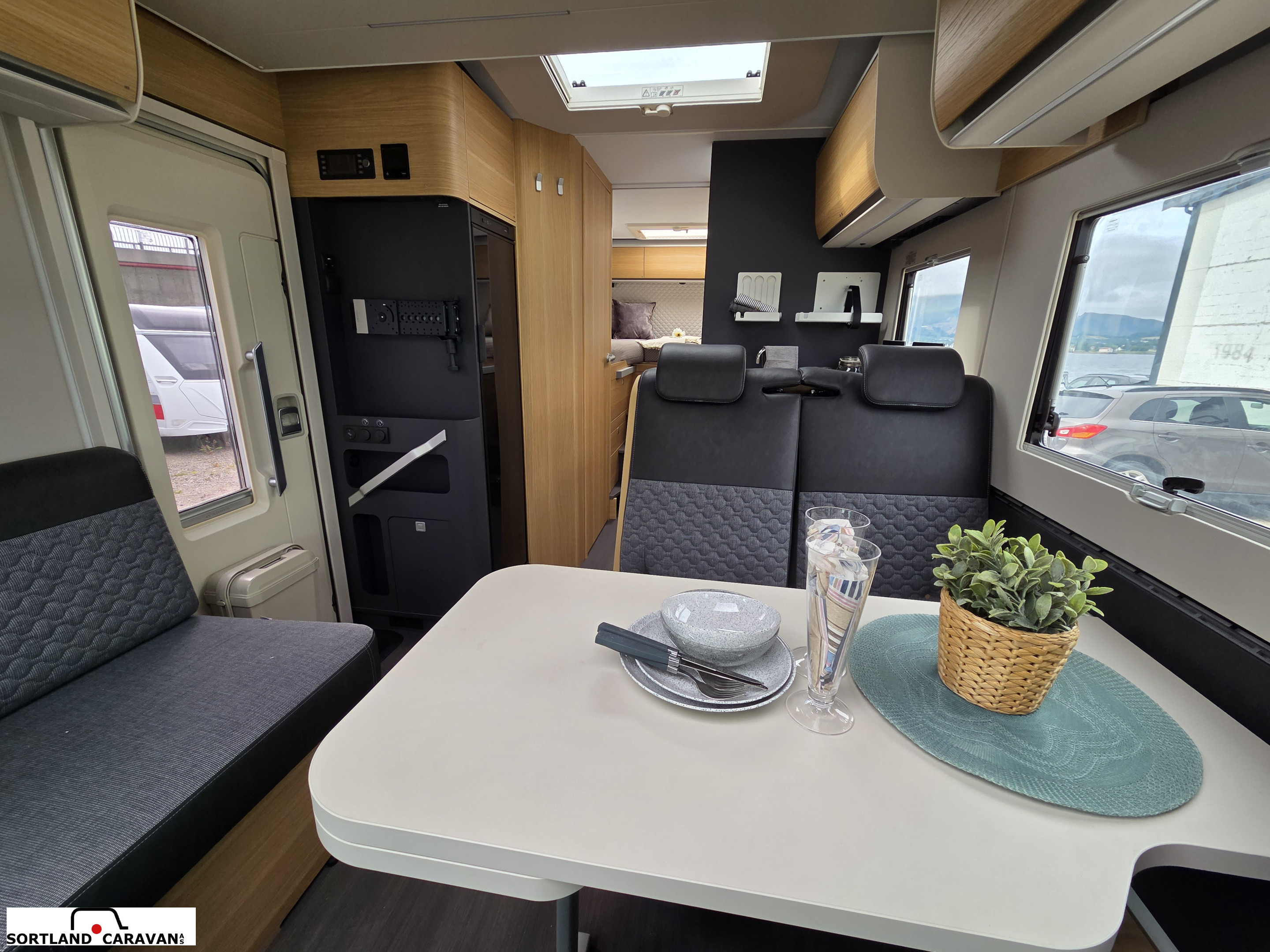 Adria MATRIX PLUS 670 SL - Fiat MultiJet3 140HP (103kW) HD 43H - Adria