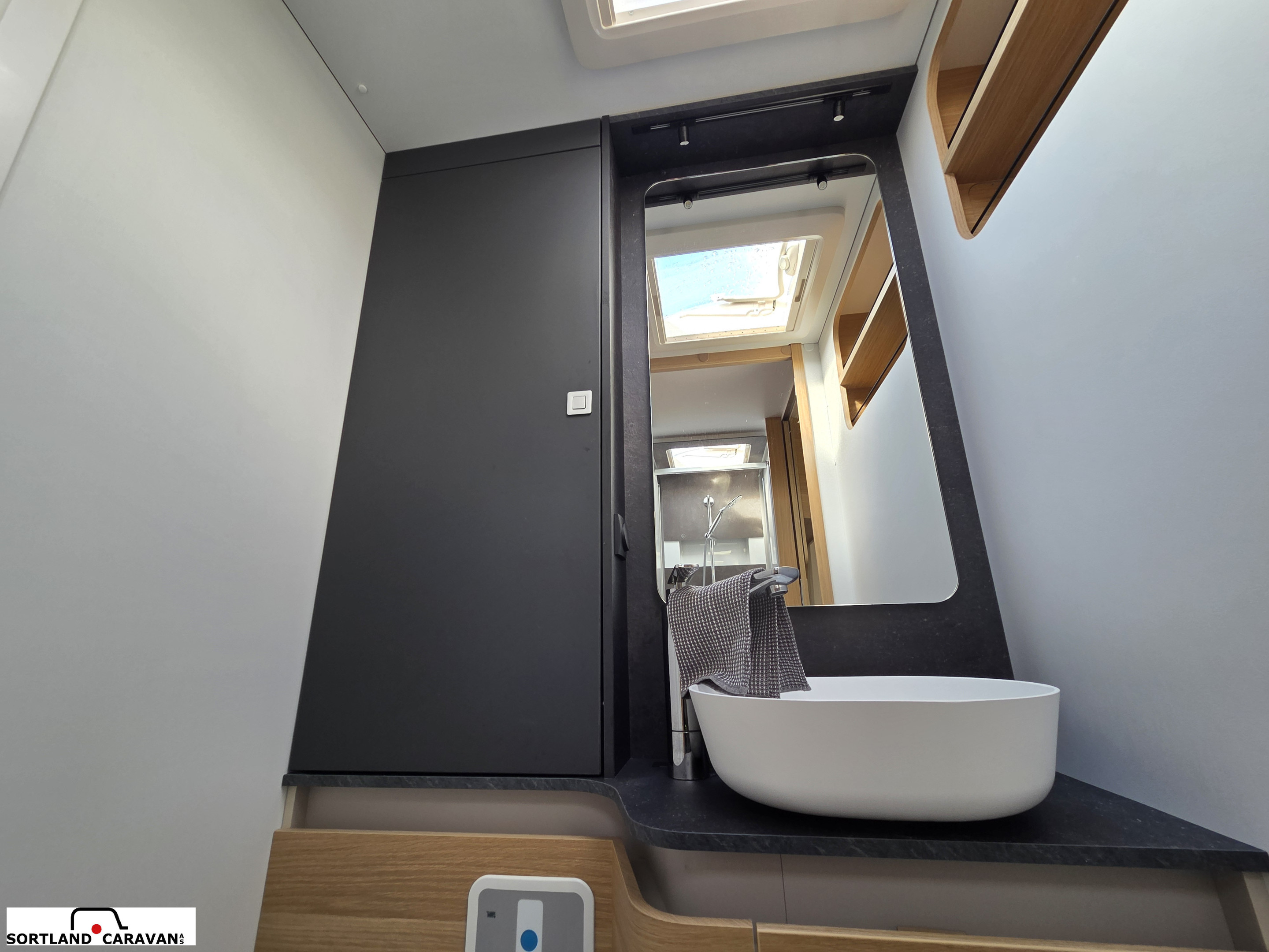 Adria CORAL 670SL - Adria