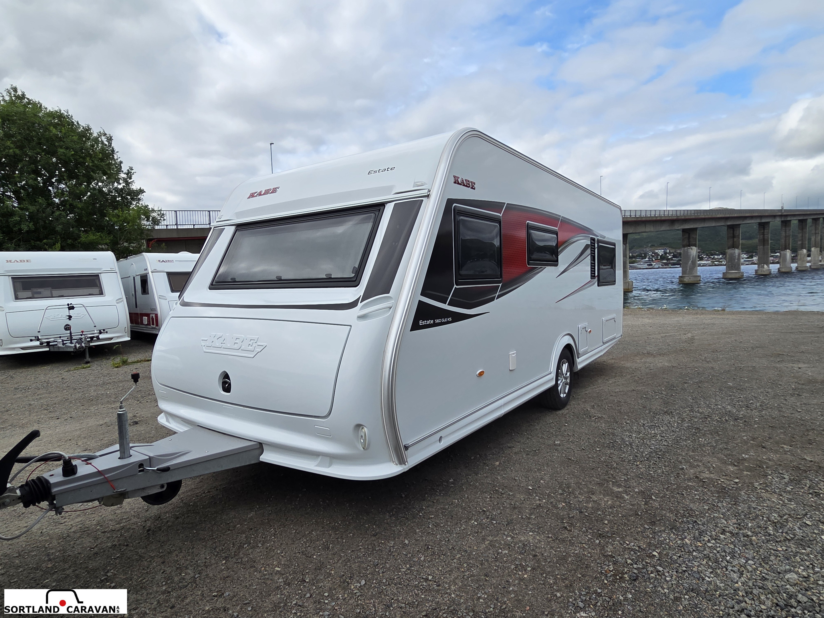 KABE ESTATE 560 GLE  KS - KABE