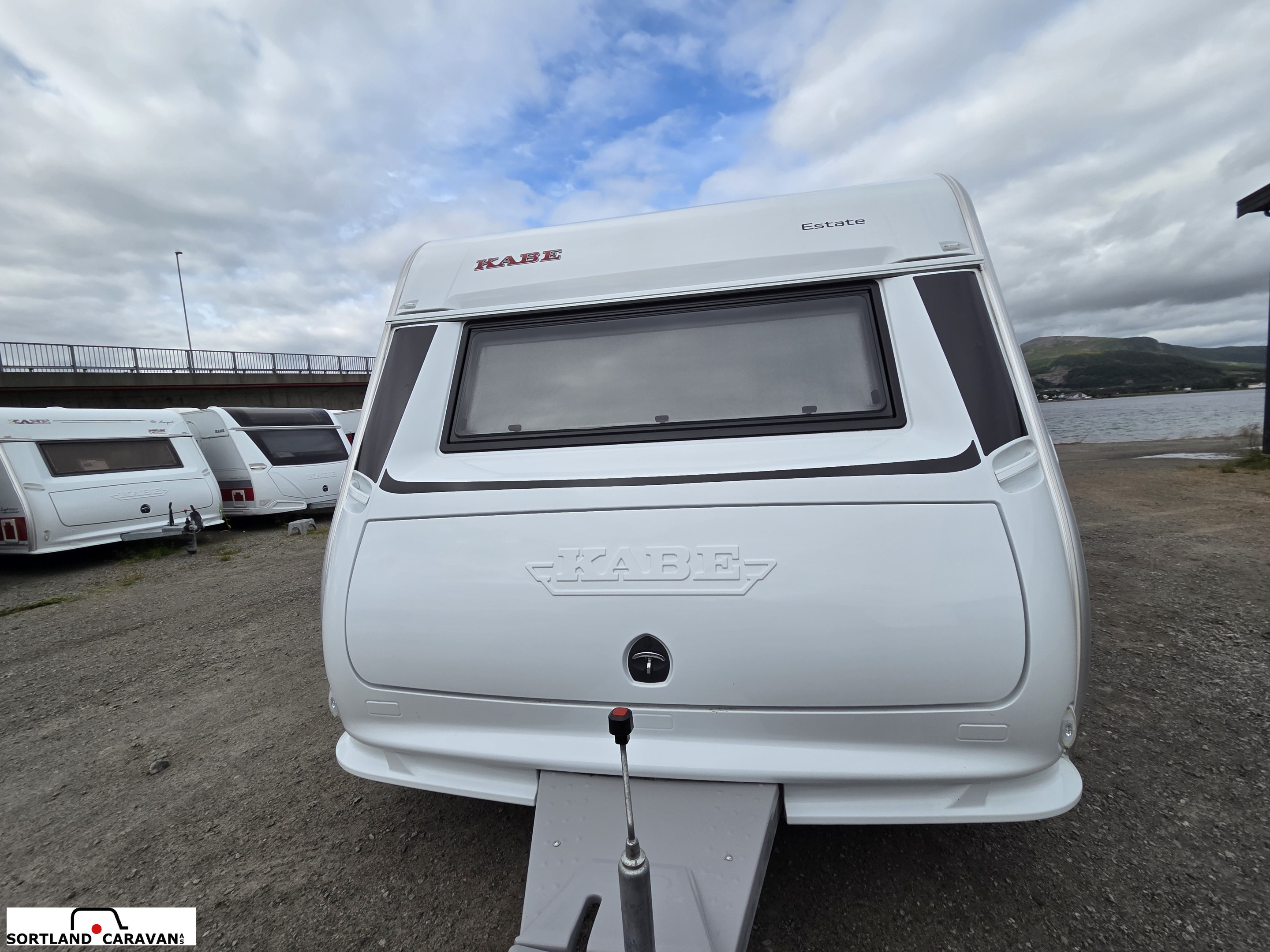 KABE ESTATE 560 GLE  KS - KABE