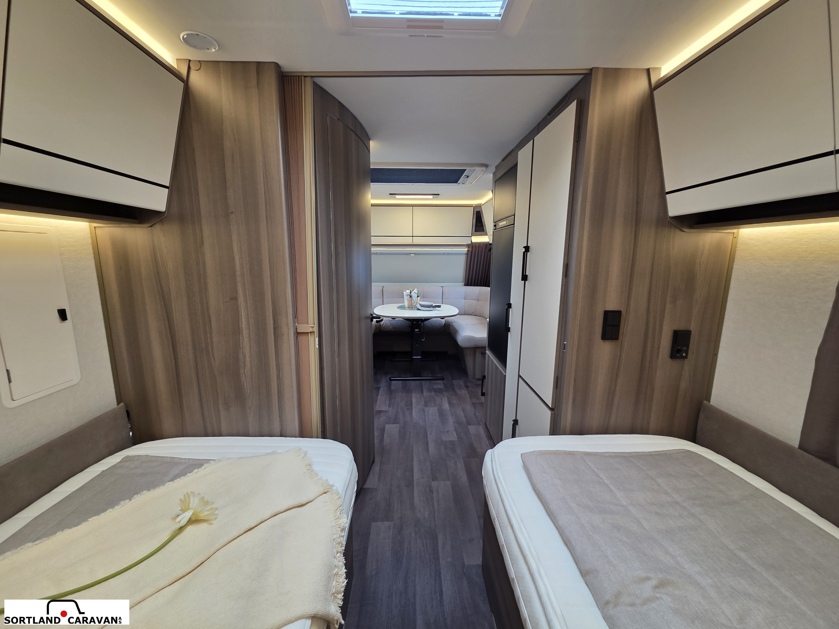 KABE ESTATE 560 GLE  KS - KABE