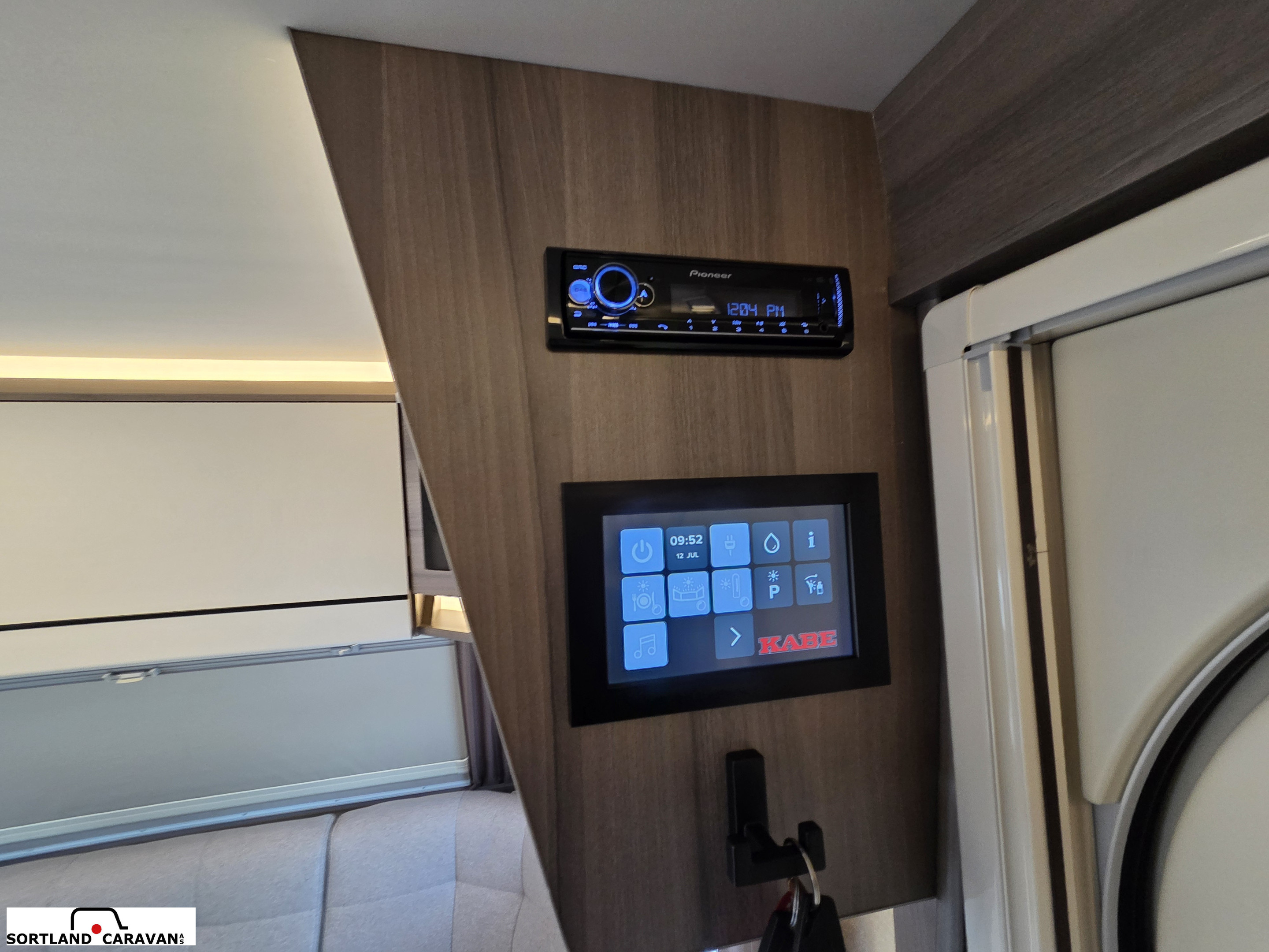 KABE ESTATE 560 GLE  KS - KABE