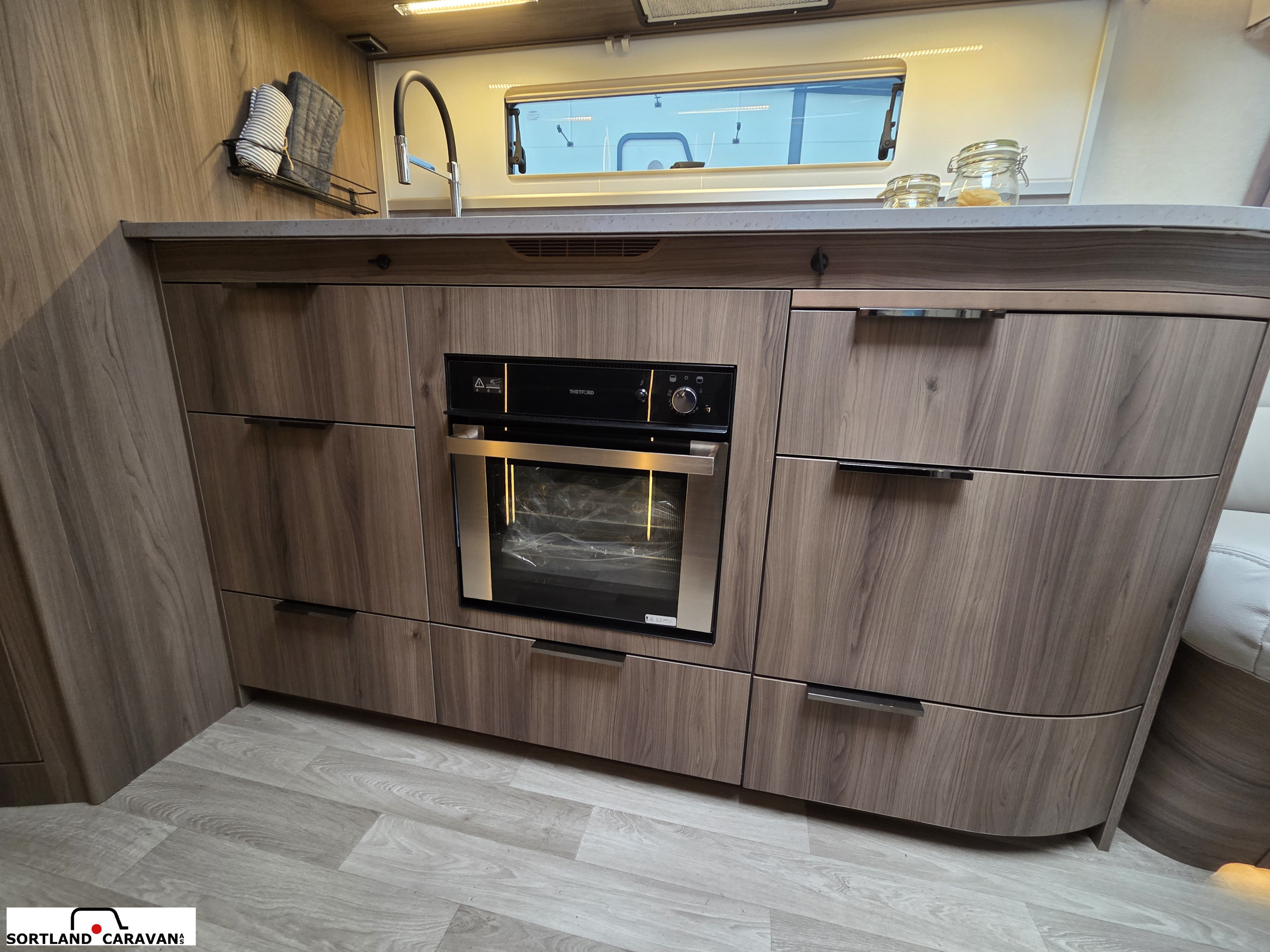 KABE IMPERIAL 780DGLE KS - KABE