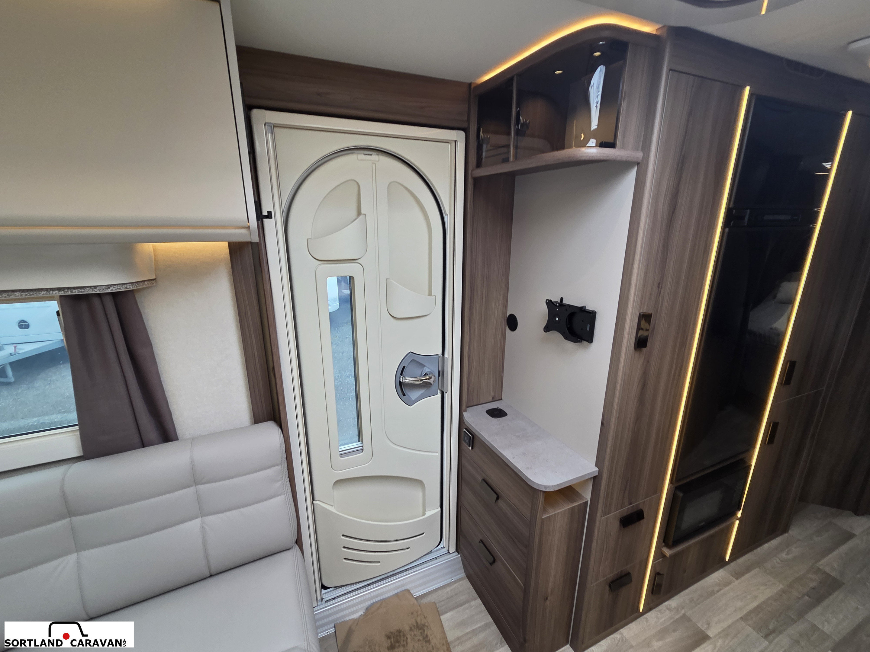 KABE IMPERIAL 780DGLE KS - KABE