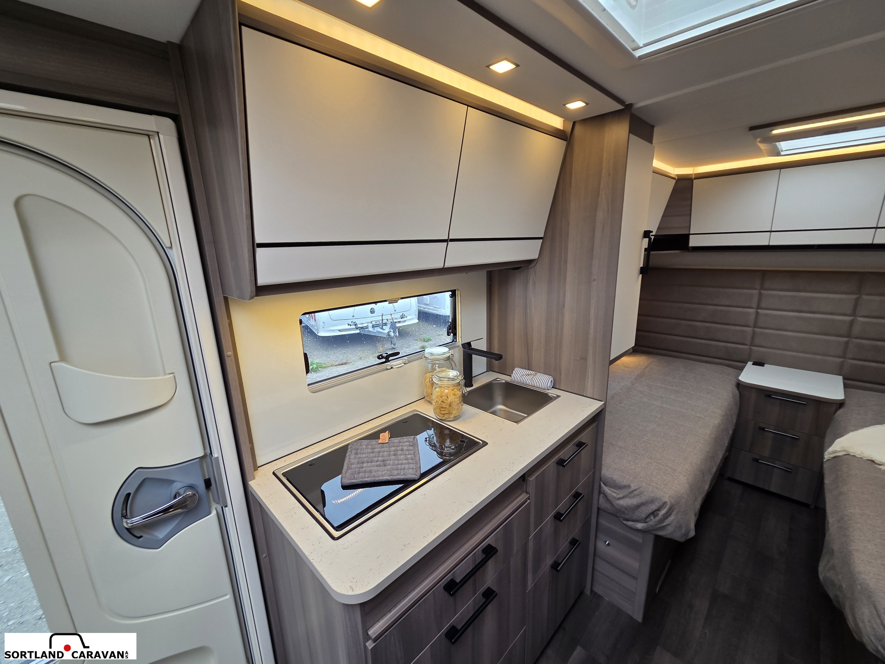 KABE ESTATE 470 GLE - KABE
