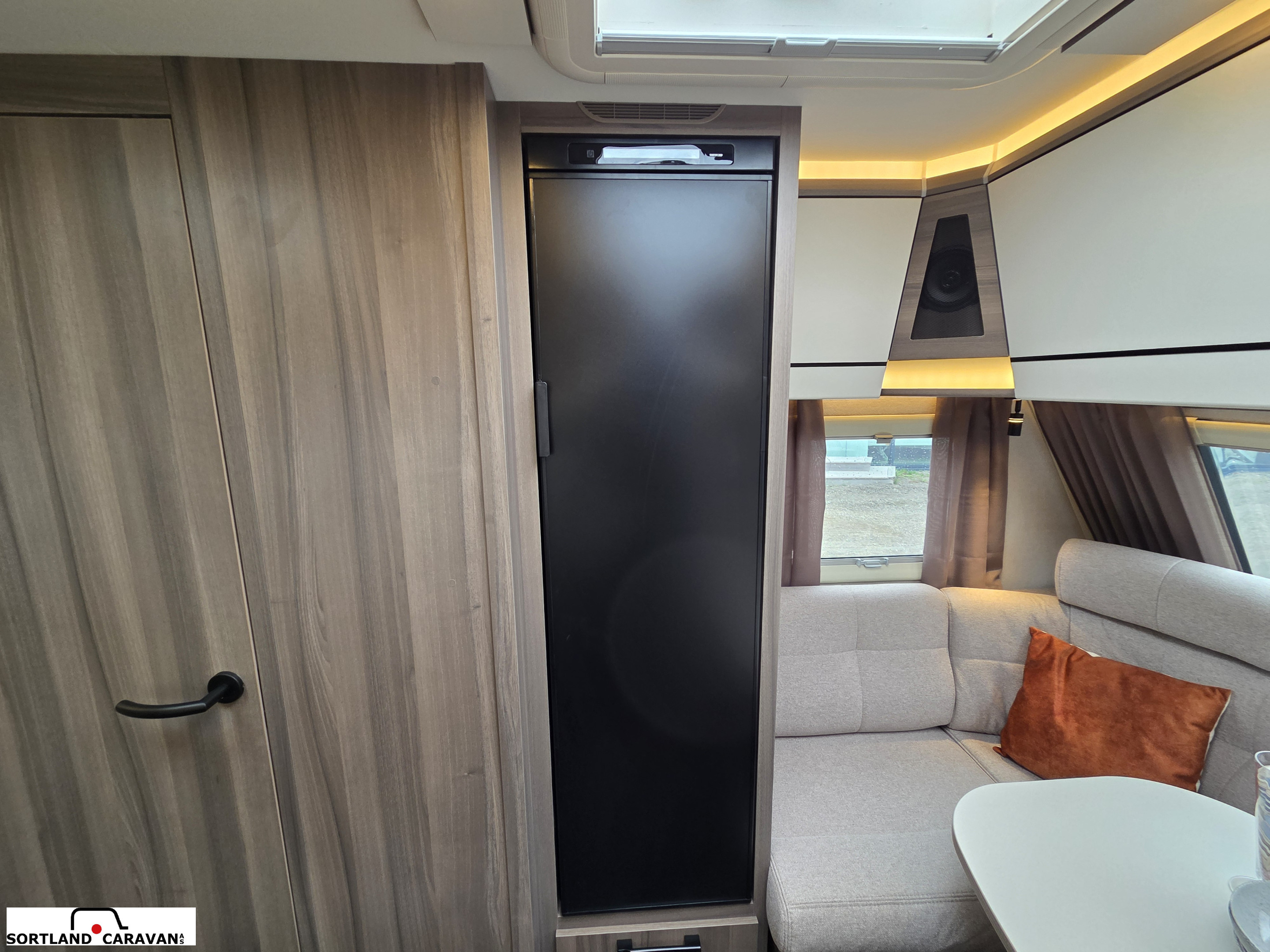 KABE ESTATE 470 GLE - KABE