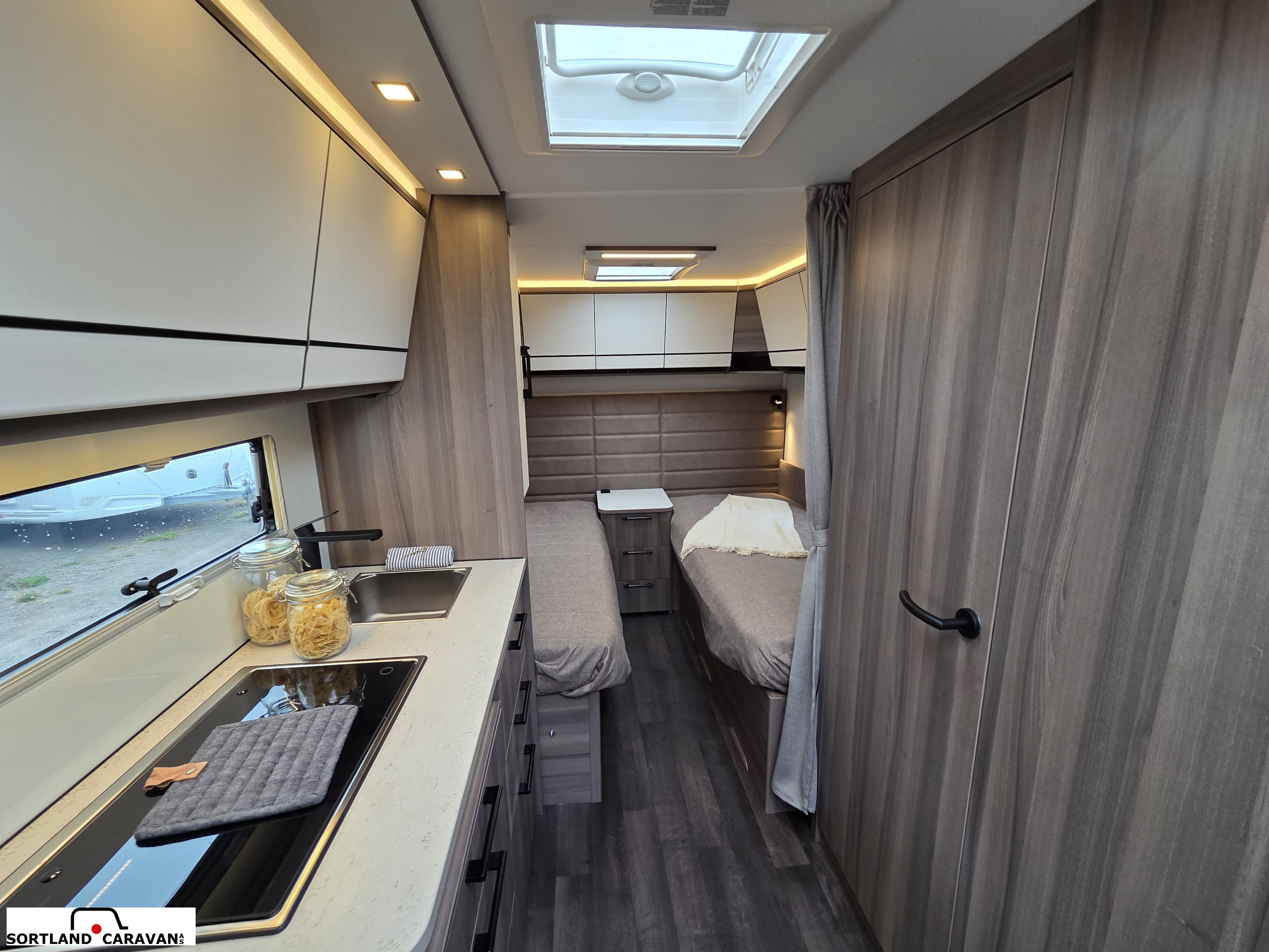 KABE ESTATE 470 GLE - KABE