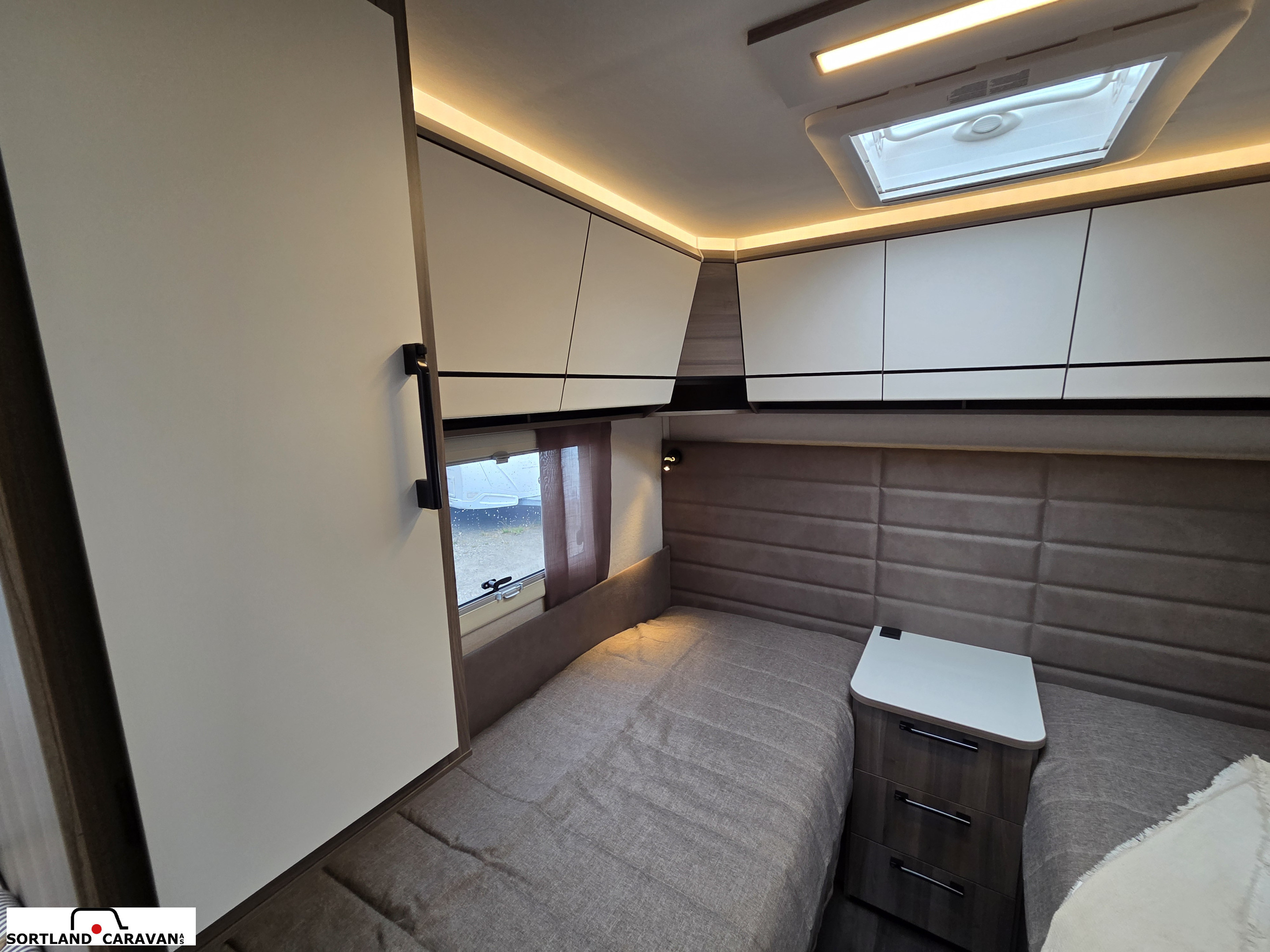 KABE ESTATE 470 GLE - KABE