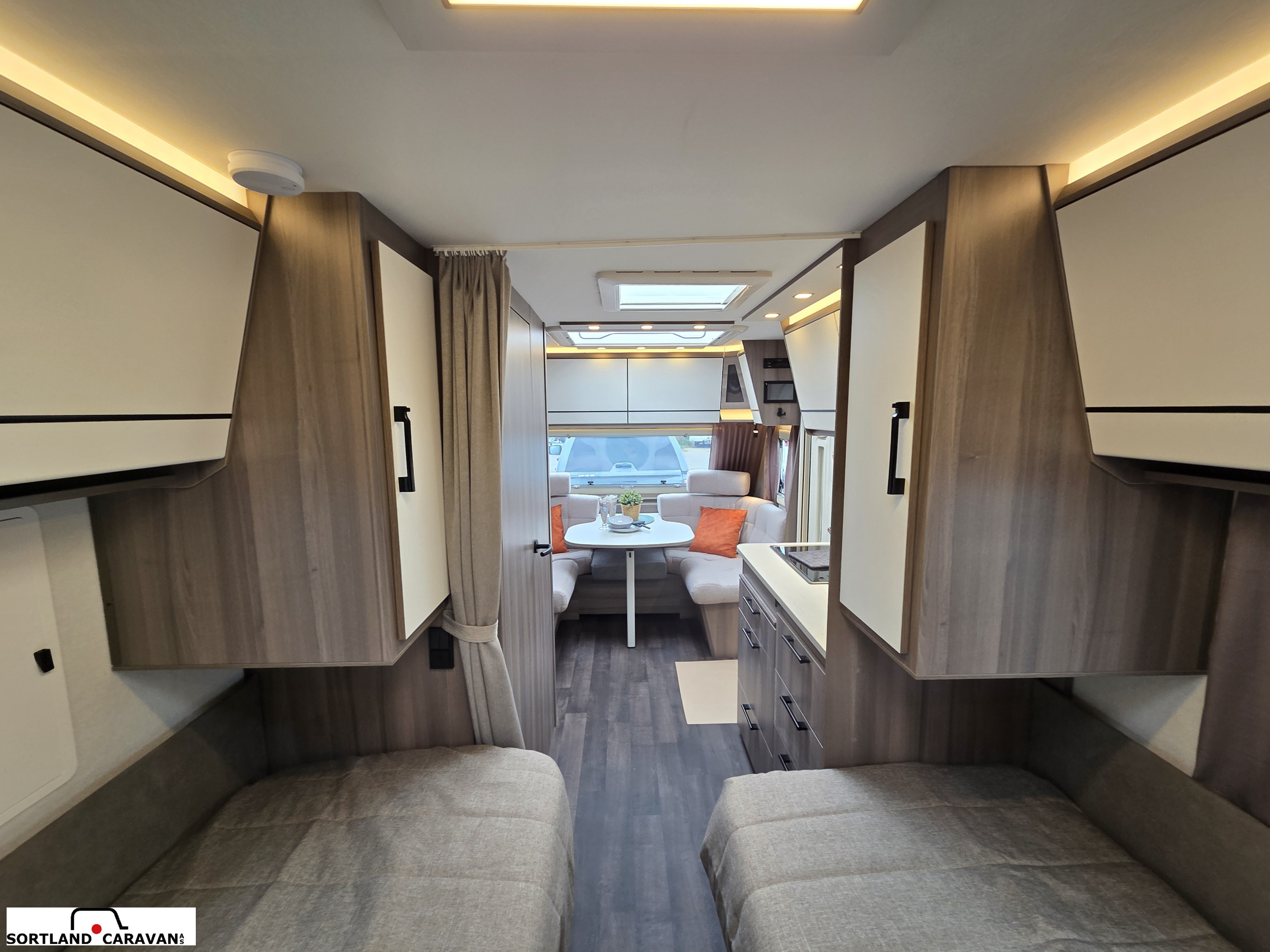 KABE ESTATE 470 GLE - KABE