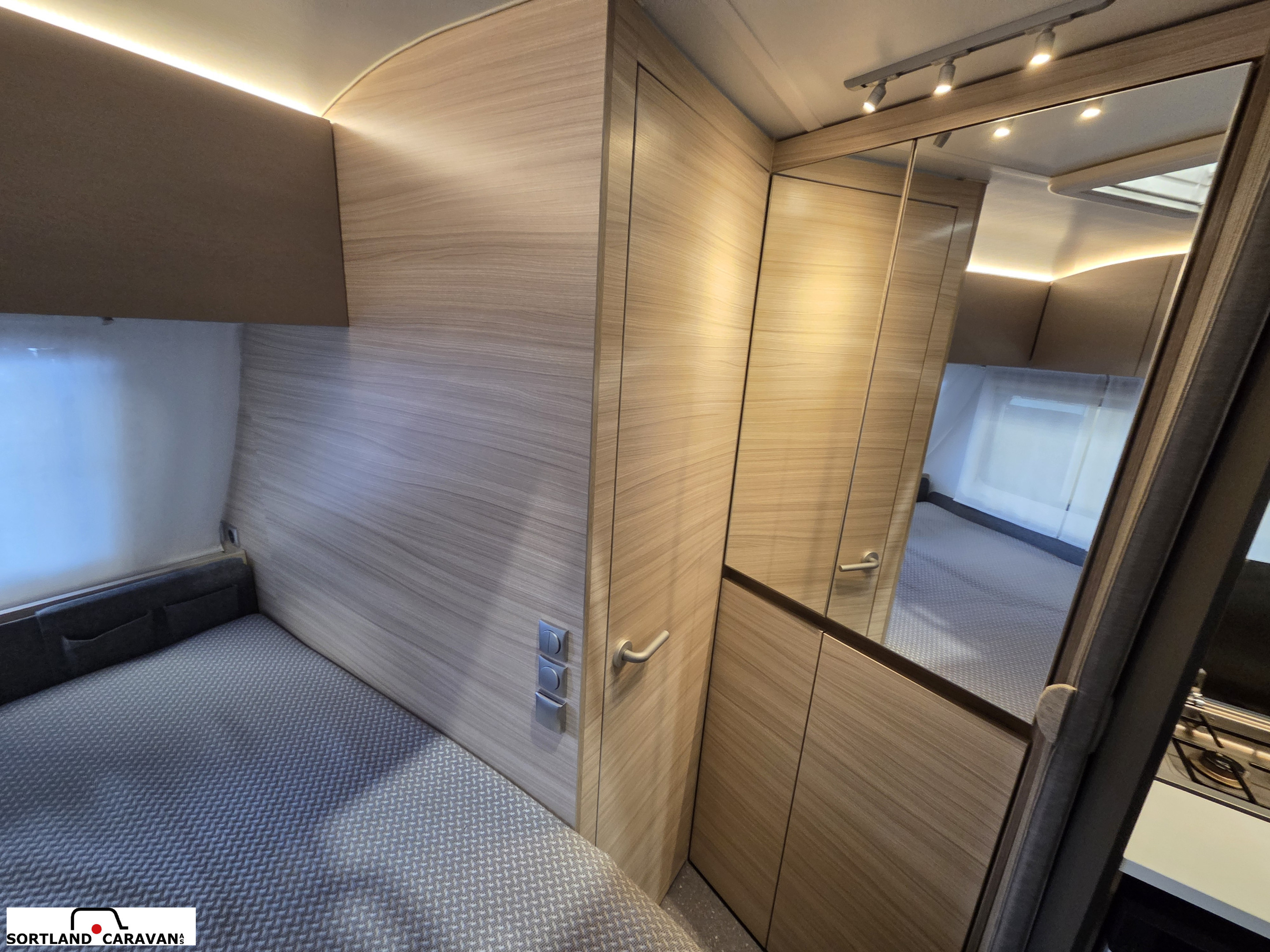 Adria Altea 432 PX Messe kampanje - Adria