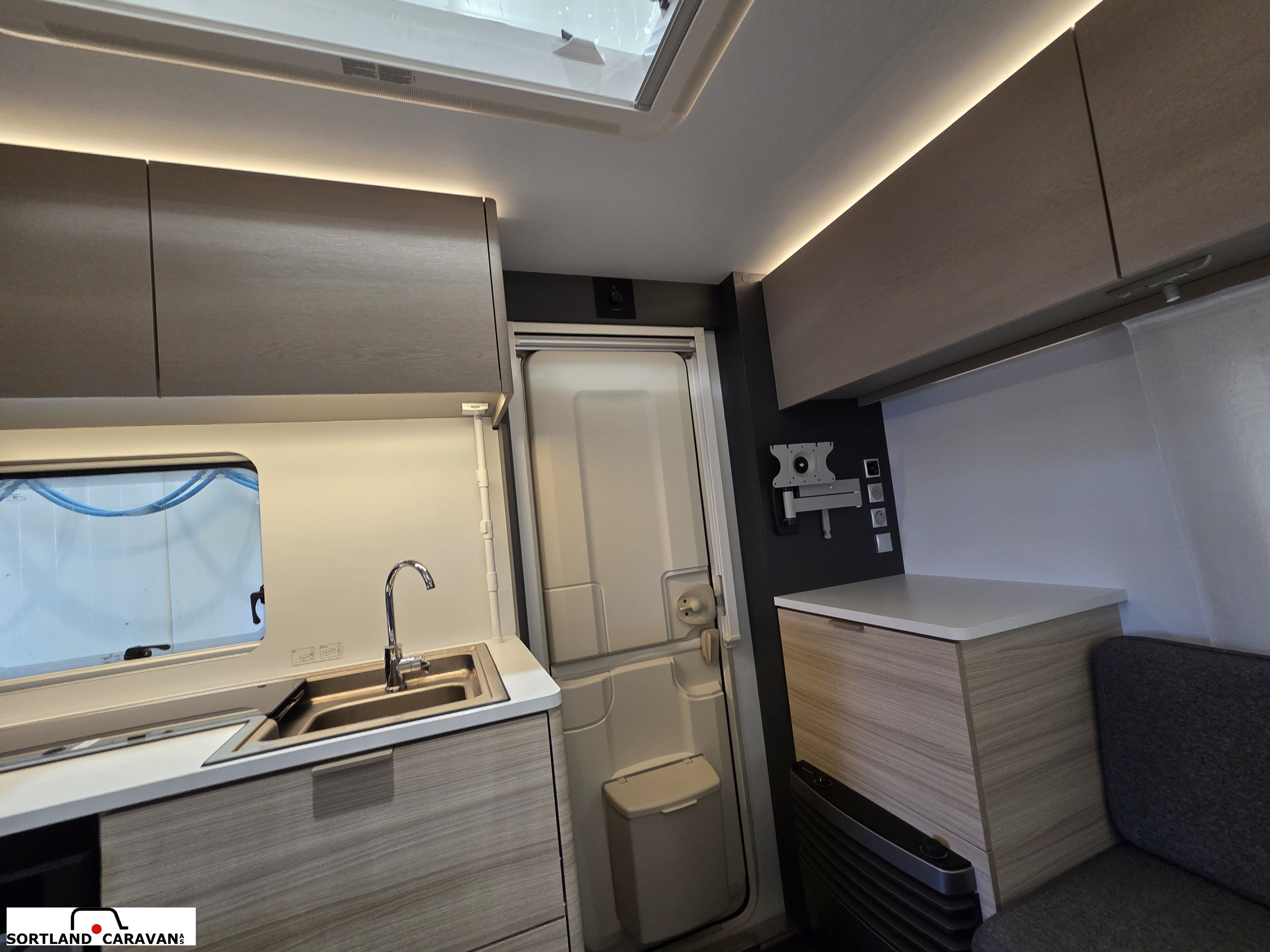 Adria Altea 432 PX Messe kampanje - Adria