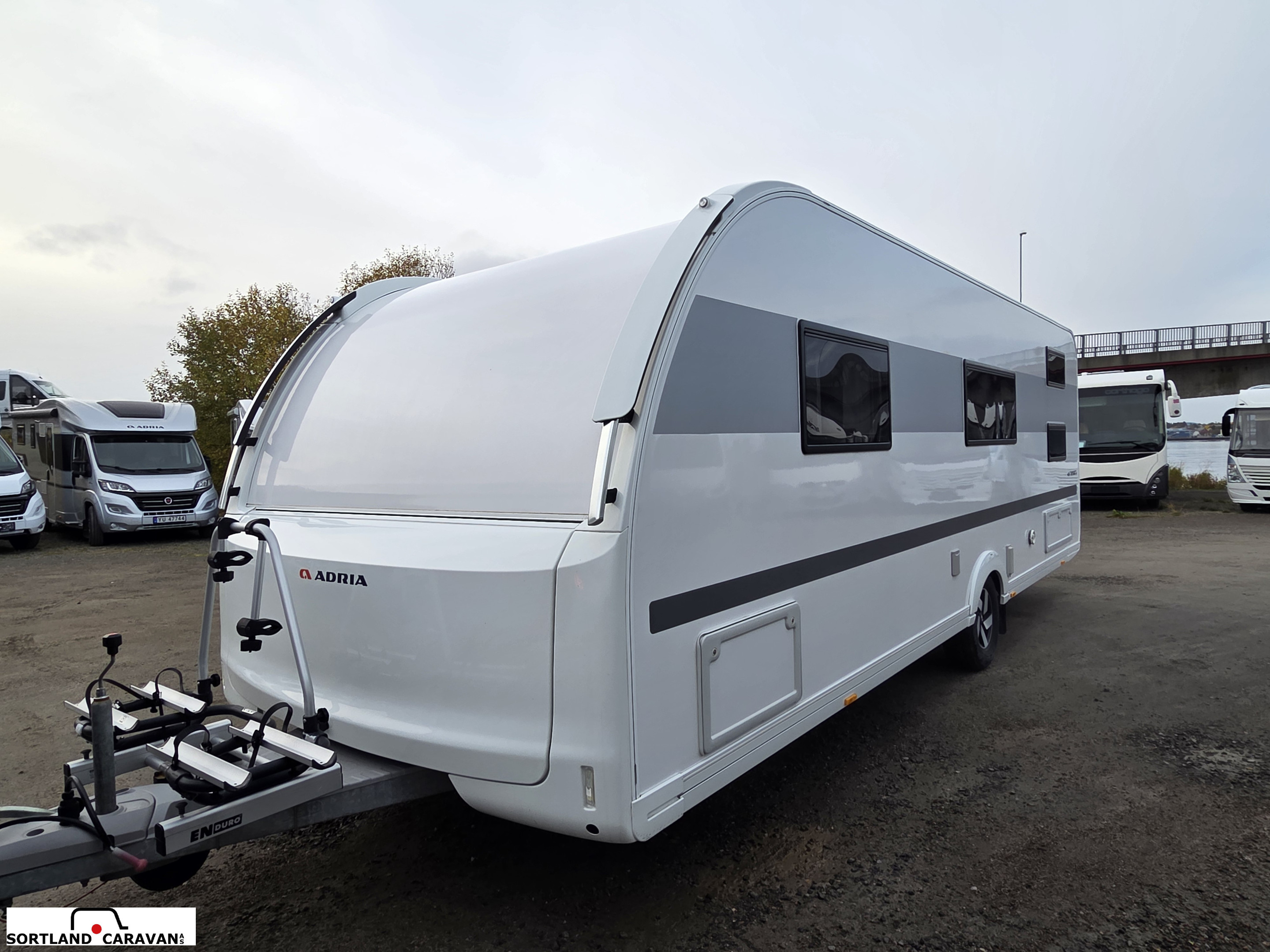 Adria Alpina 663 PT - Adria