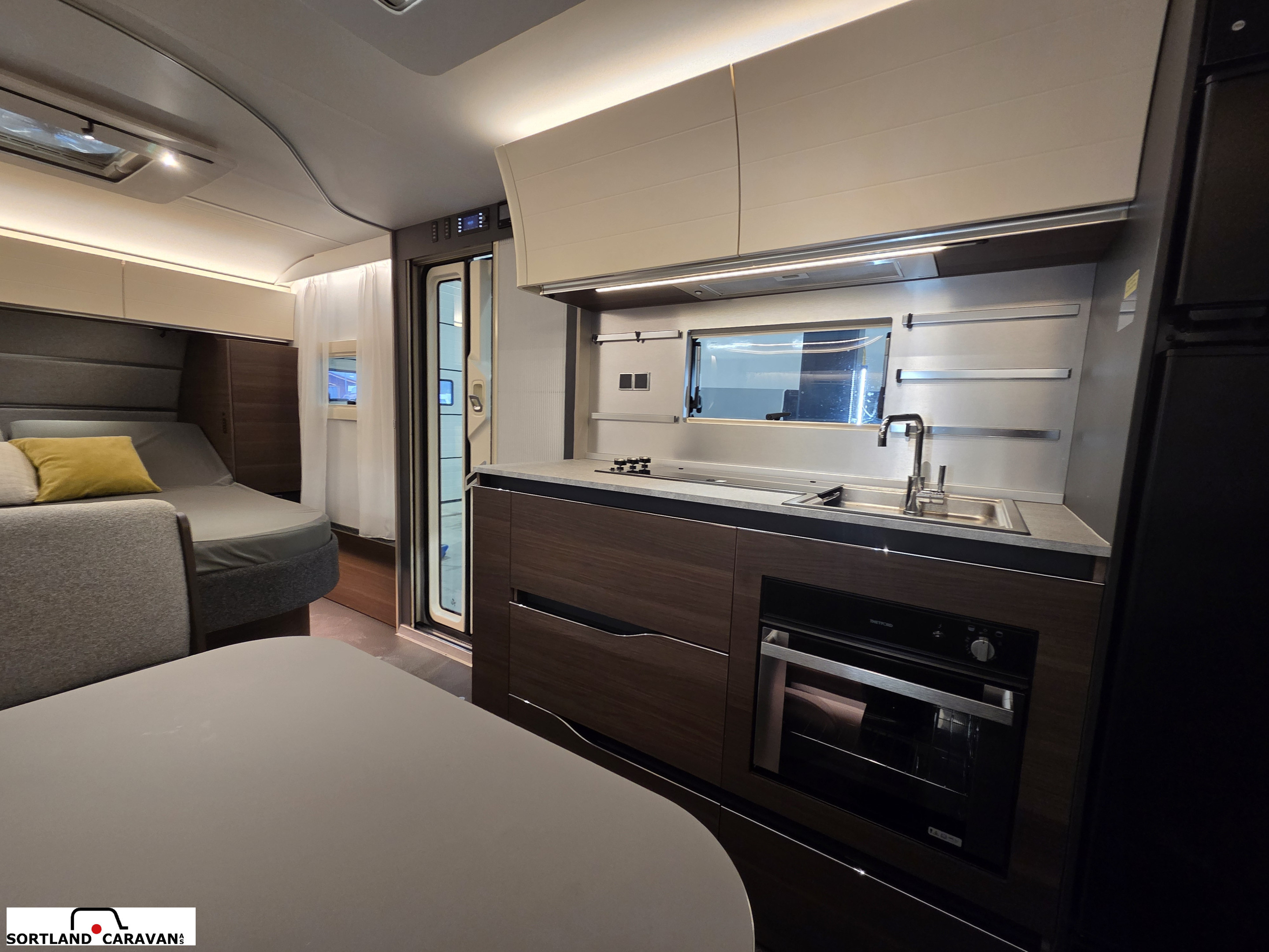 Adria Alpina 663 PT - Adria