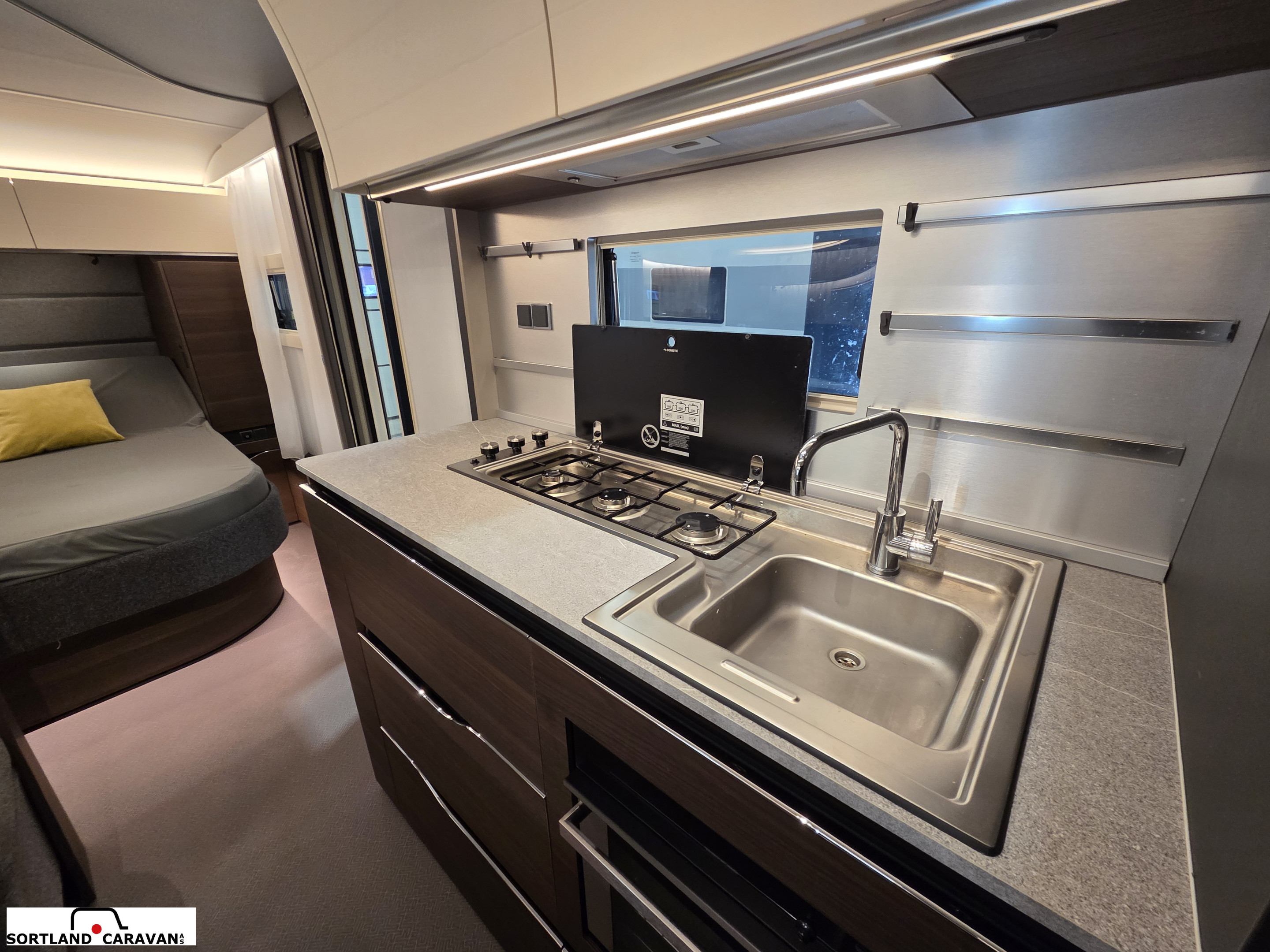 Adria Alpina 663 PT - Adria