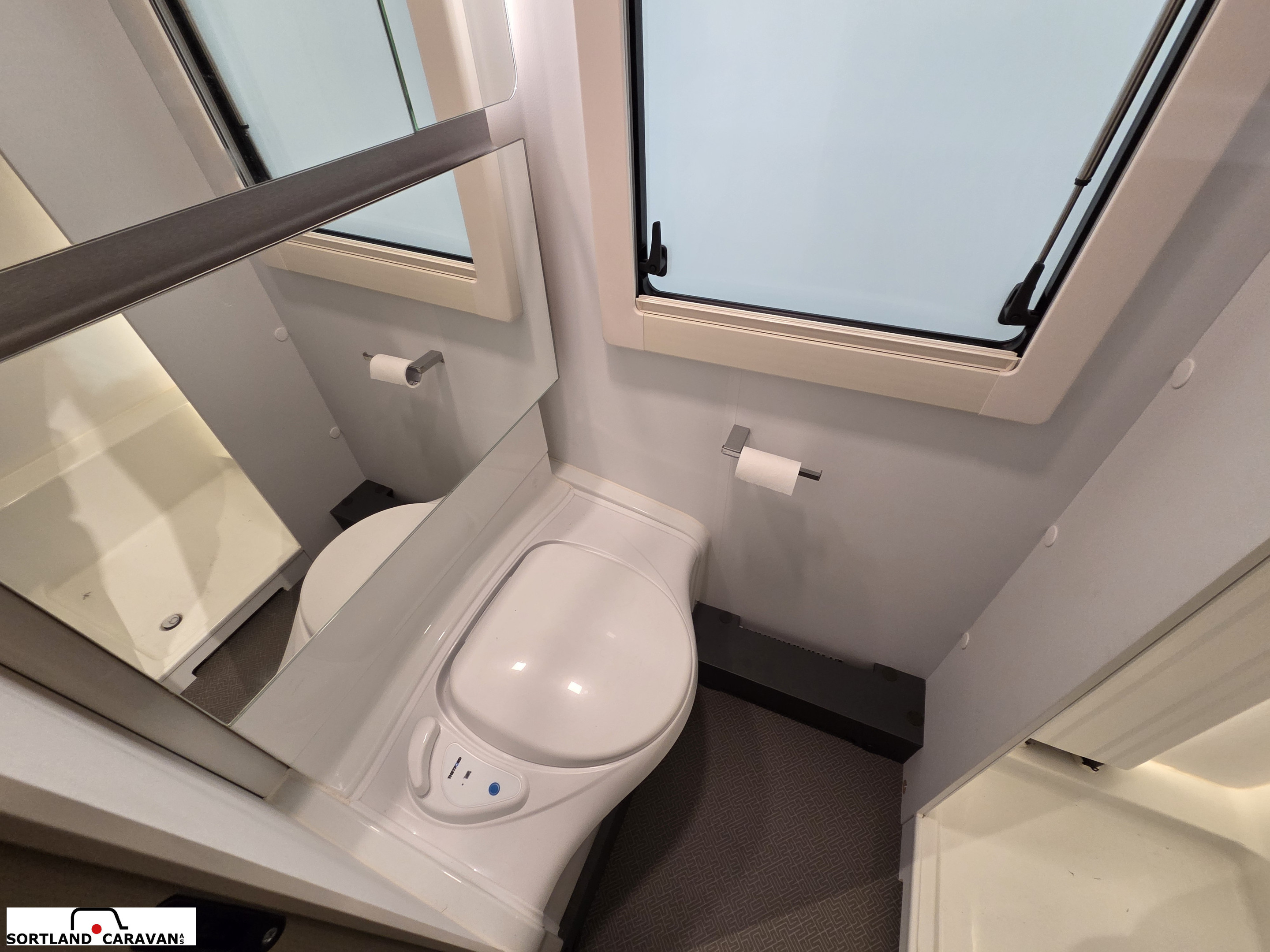 Adria Alpina 663 PT - Adria