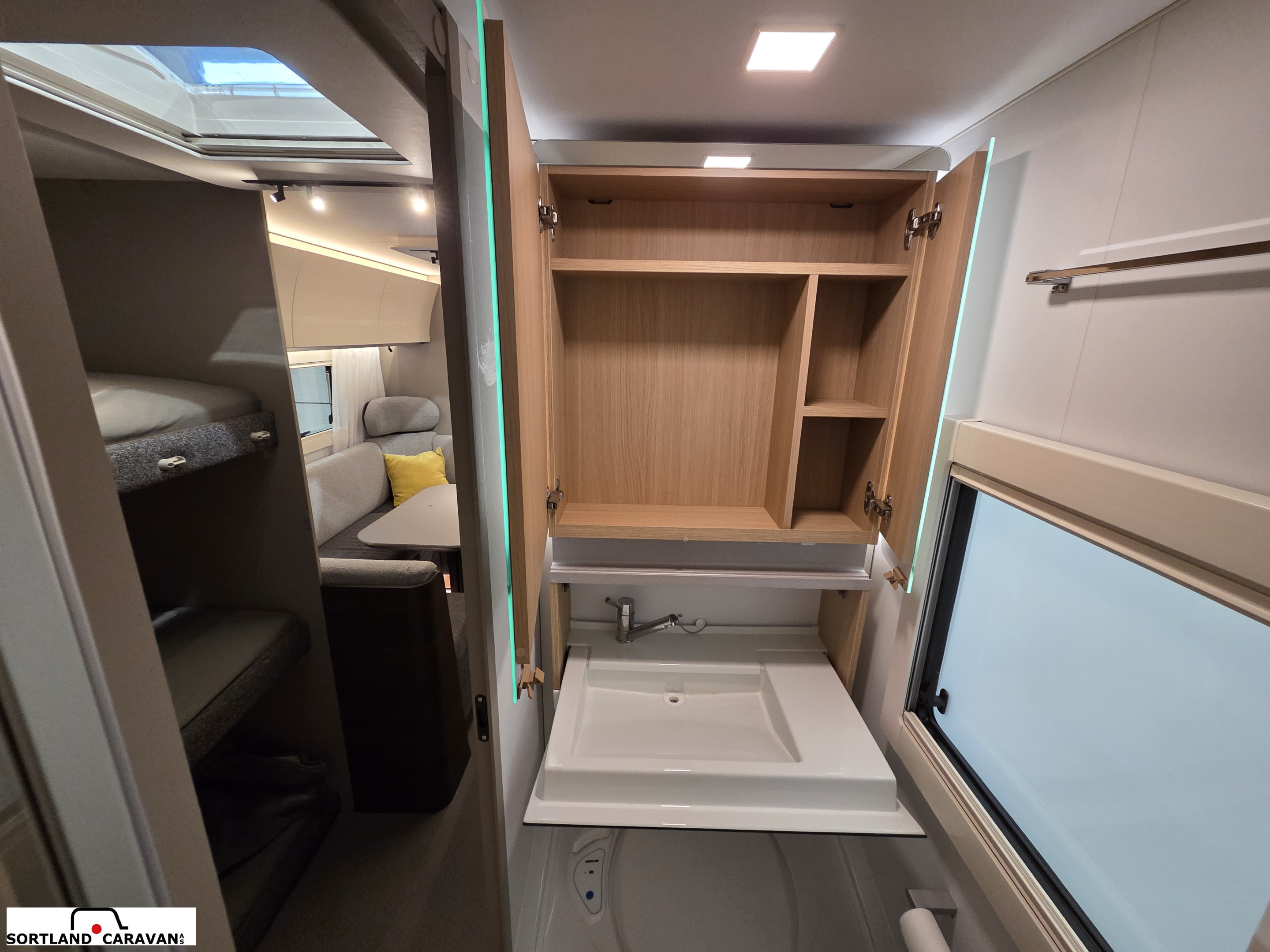 Adria Alpina 663 PT - Adria