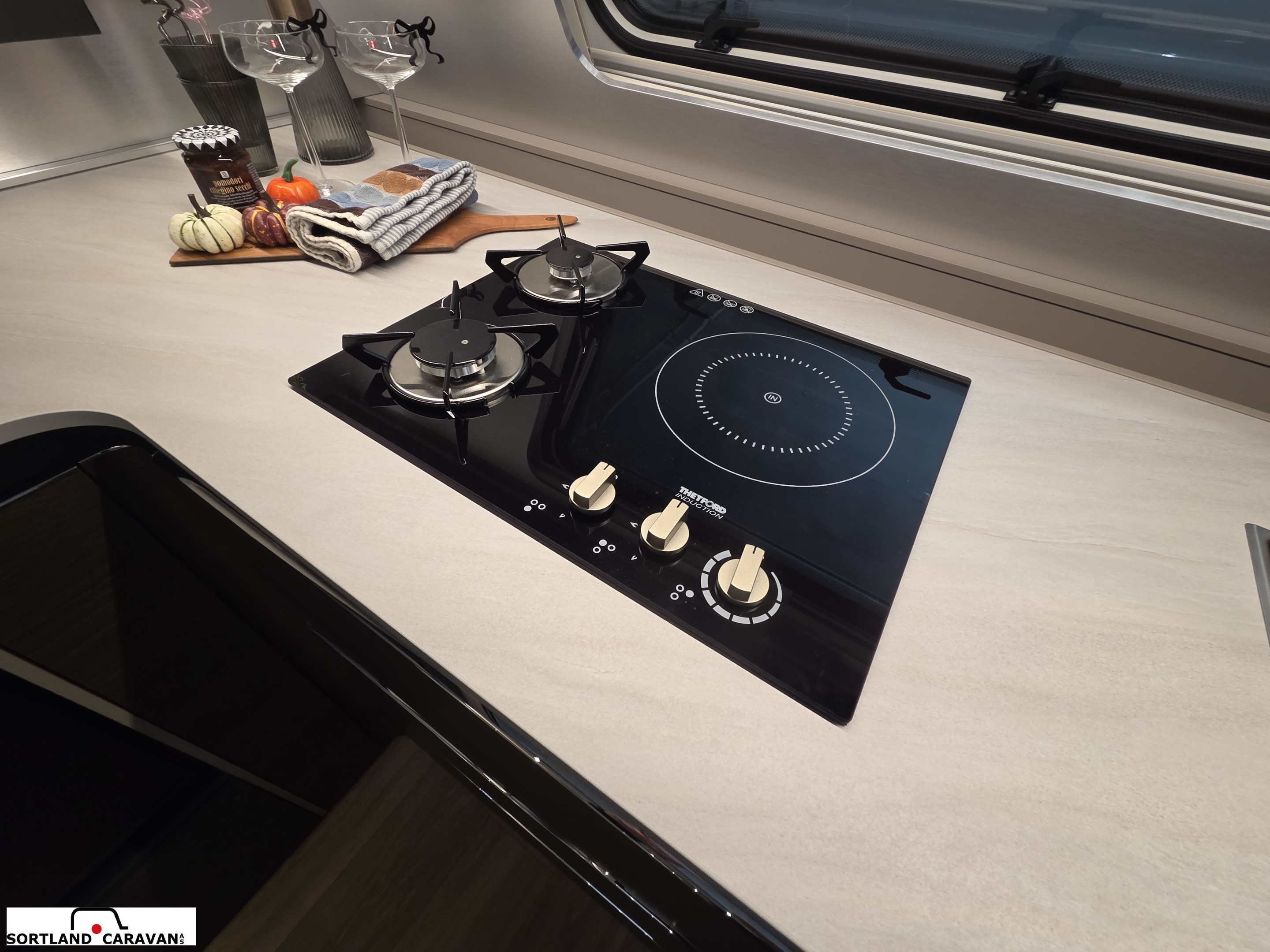 Adria ALPINA 663 HT - Adria