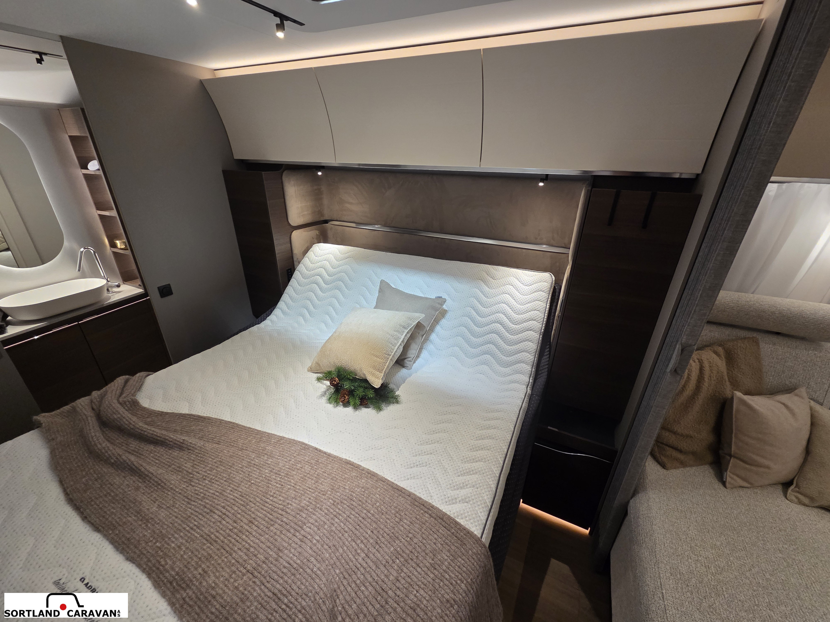 Adria ALPINA 663 HT - Adria