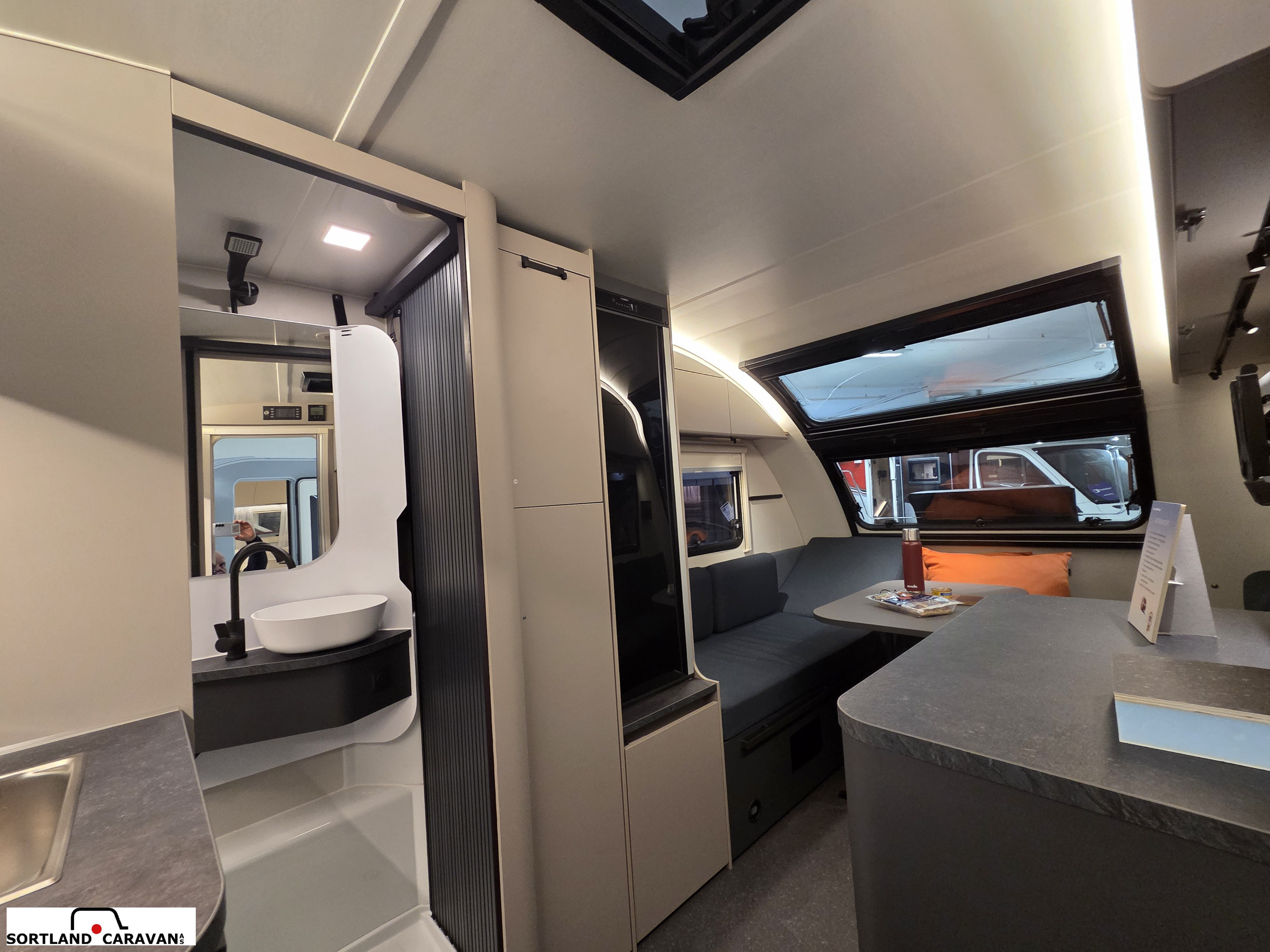 Adria ACTION 391 LH Sport - Adria