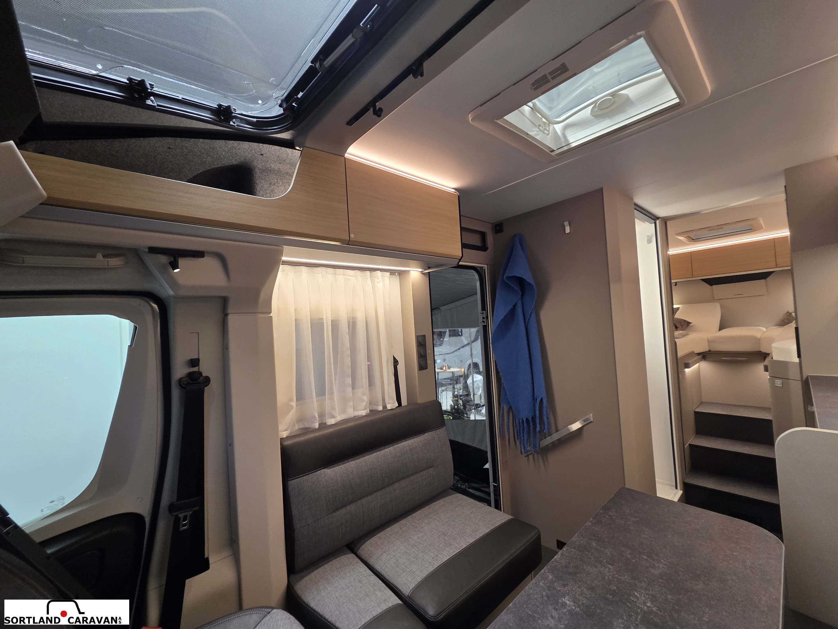 Adria COMPACT SELECT DL - - Adria