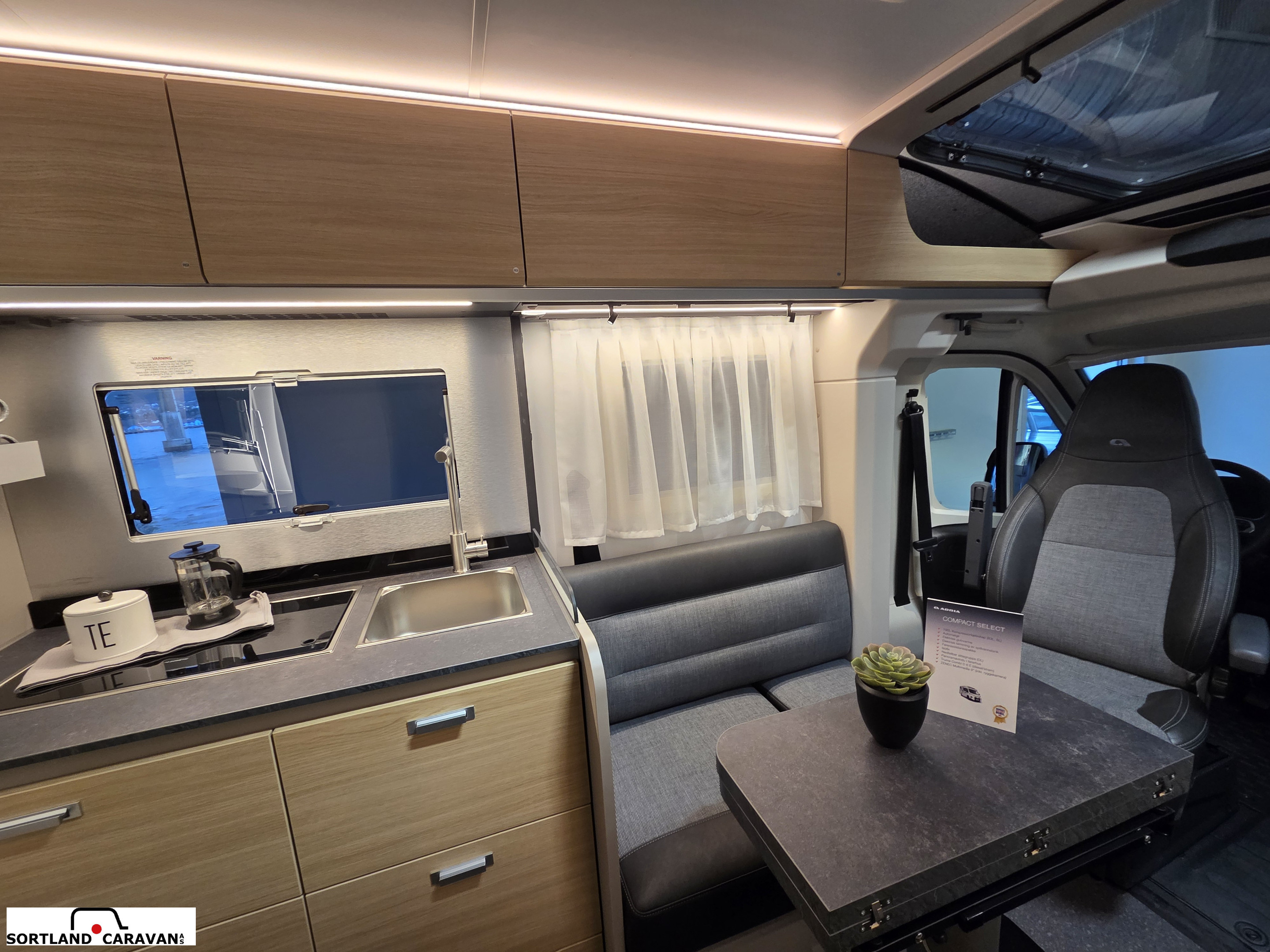 Adria COMPACT SELECT DL - - Adria