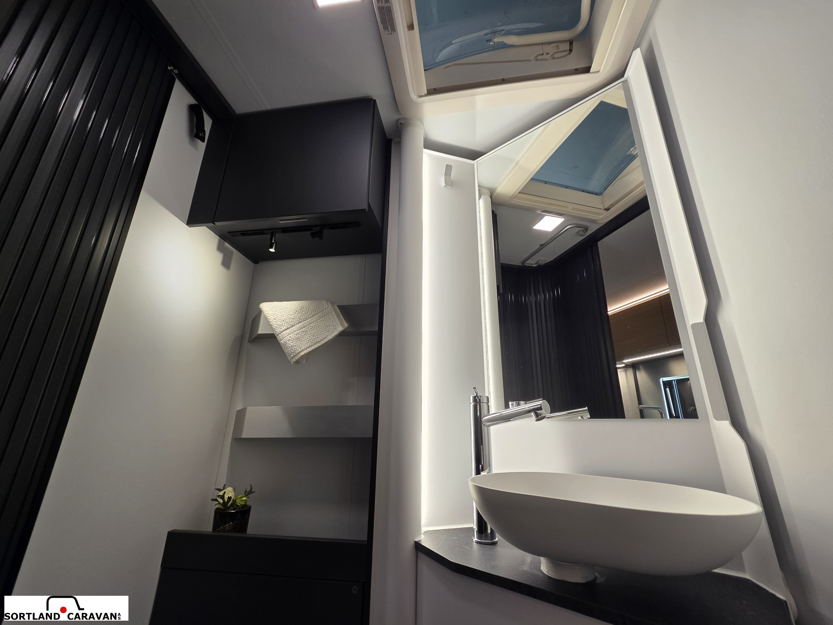 Adria COMPACT SELECT DL - - Adria