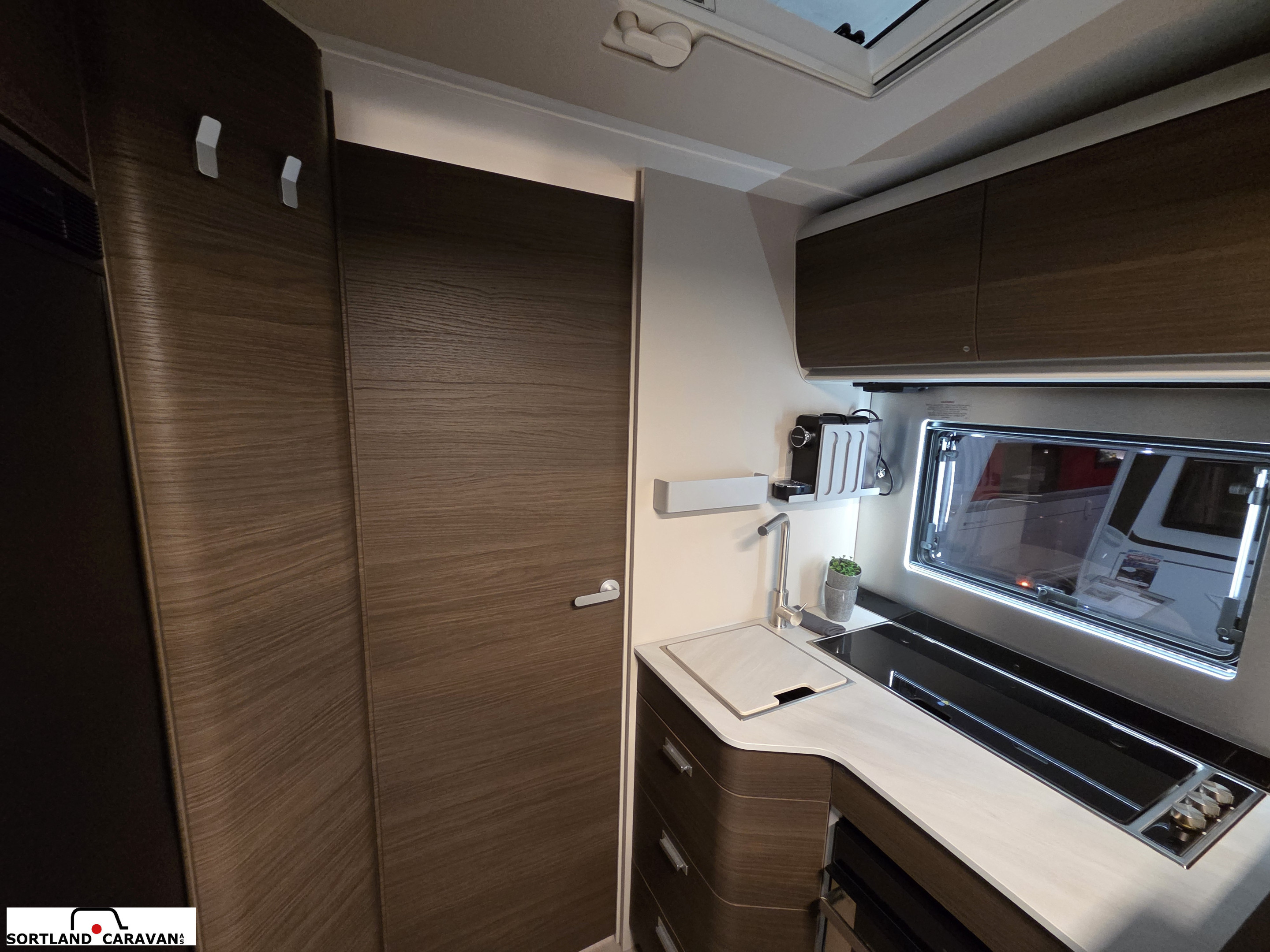 Adria MATRIX SUPREME 670 SL - - Adria