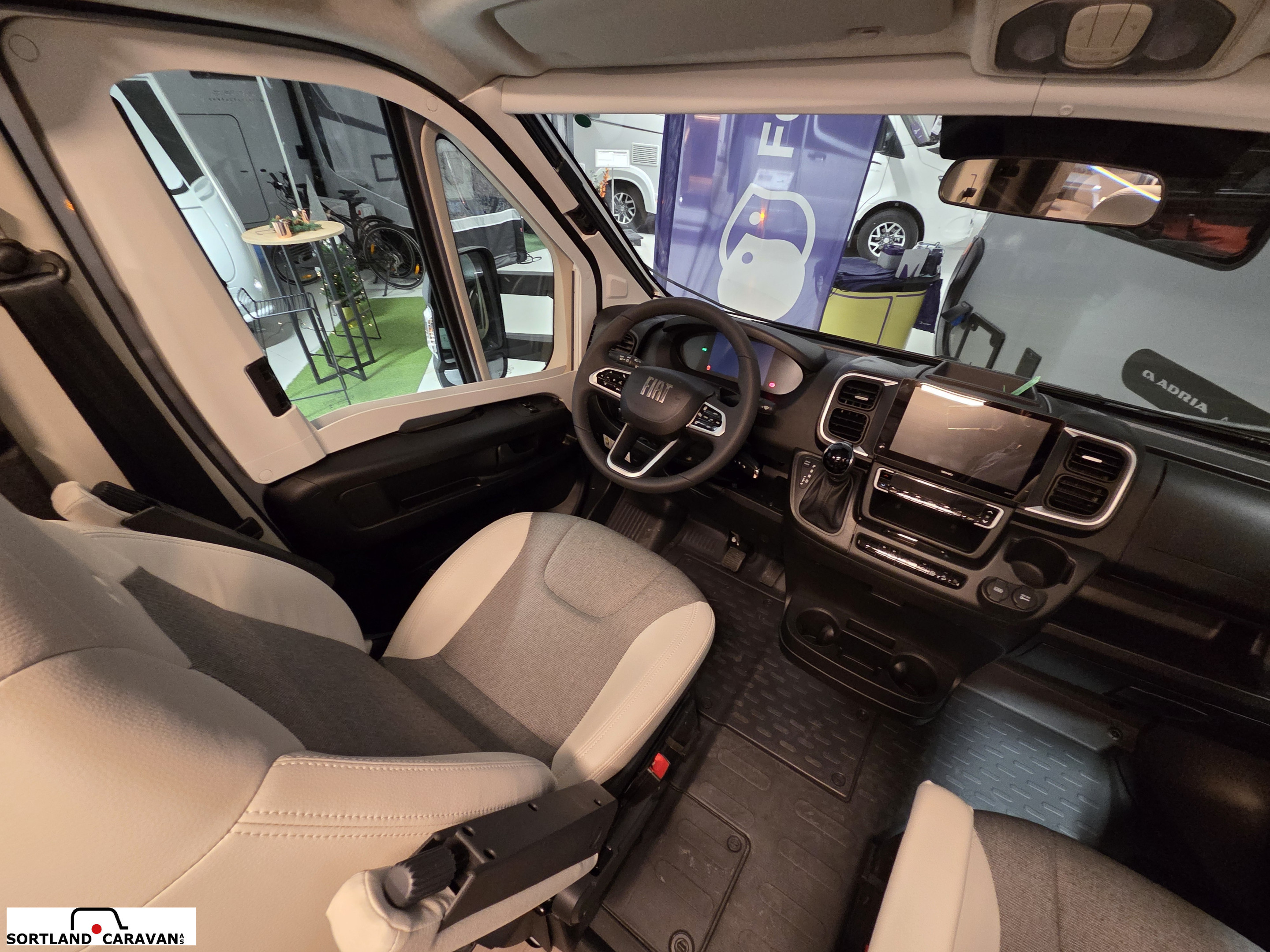 Adria MATRIX SUPREME 670 SL - - Adria