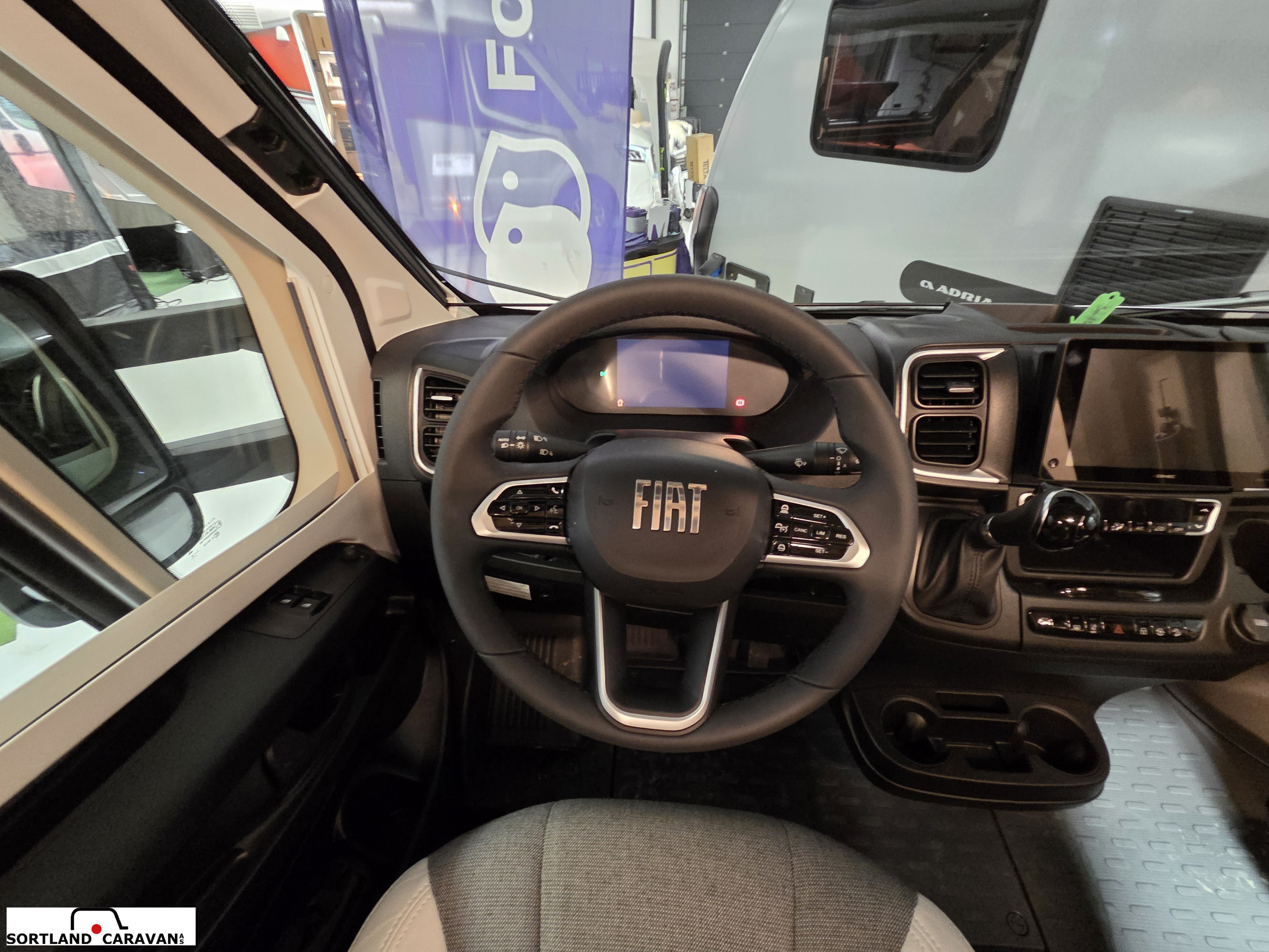 Adria MATRIX SUPREME 670 SL - - Adria