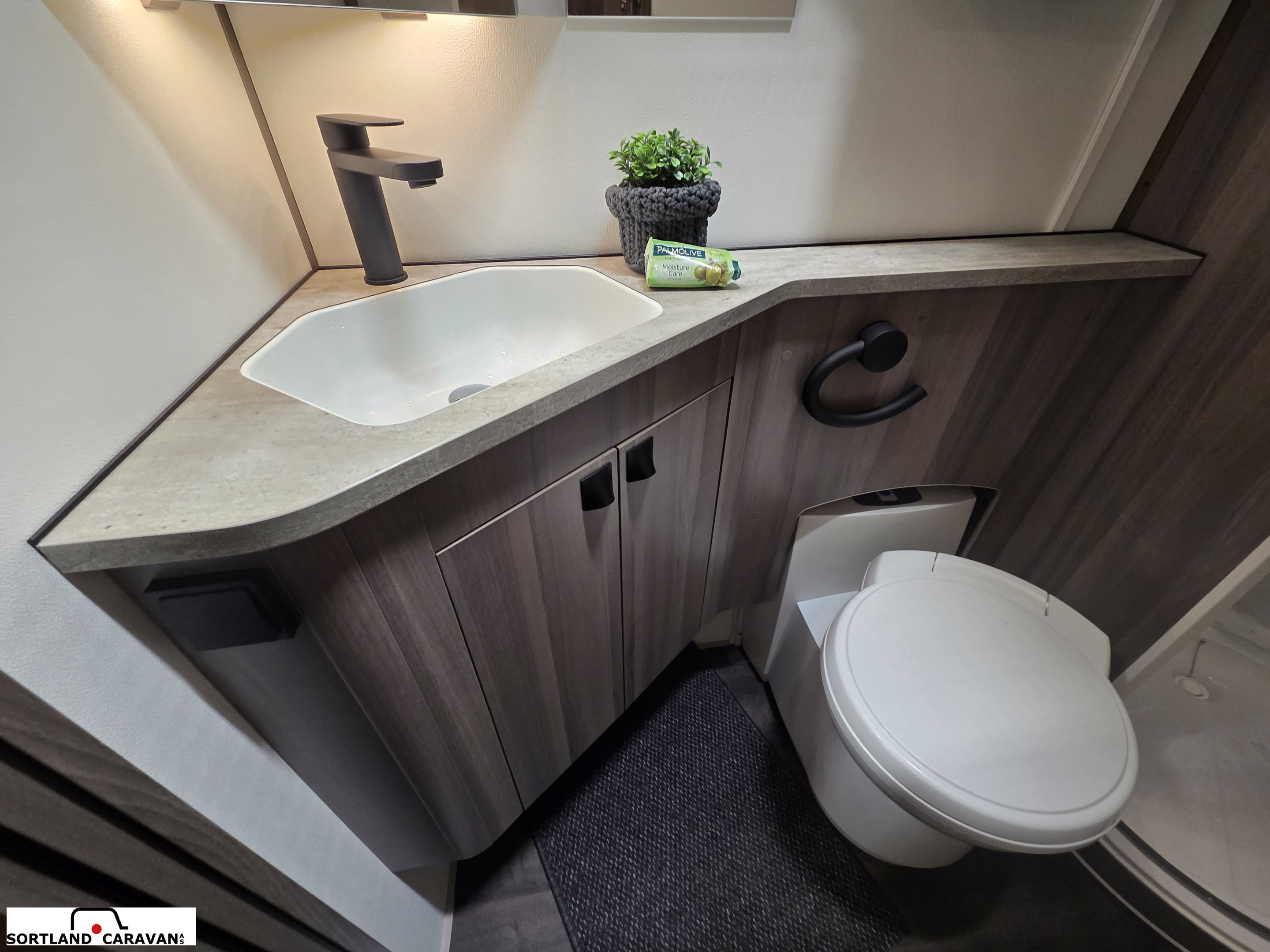 KABE ESTATE 600 GDL KS - KABE