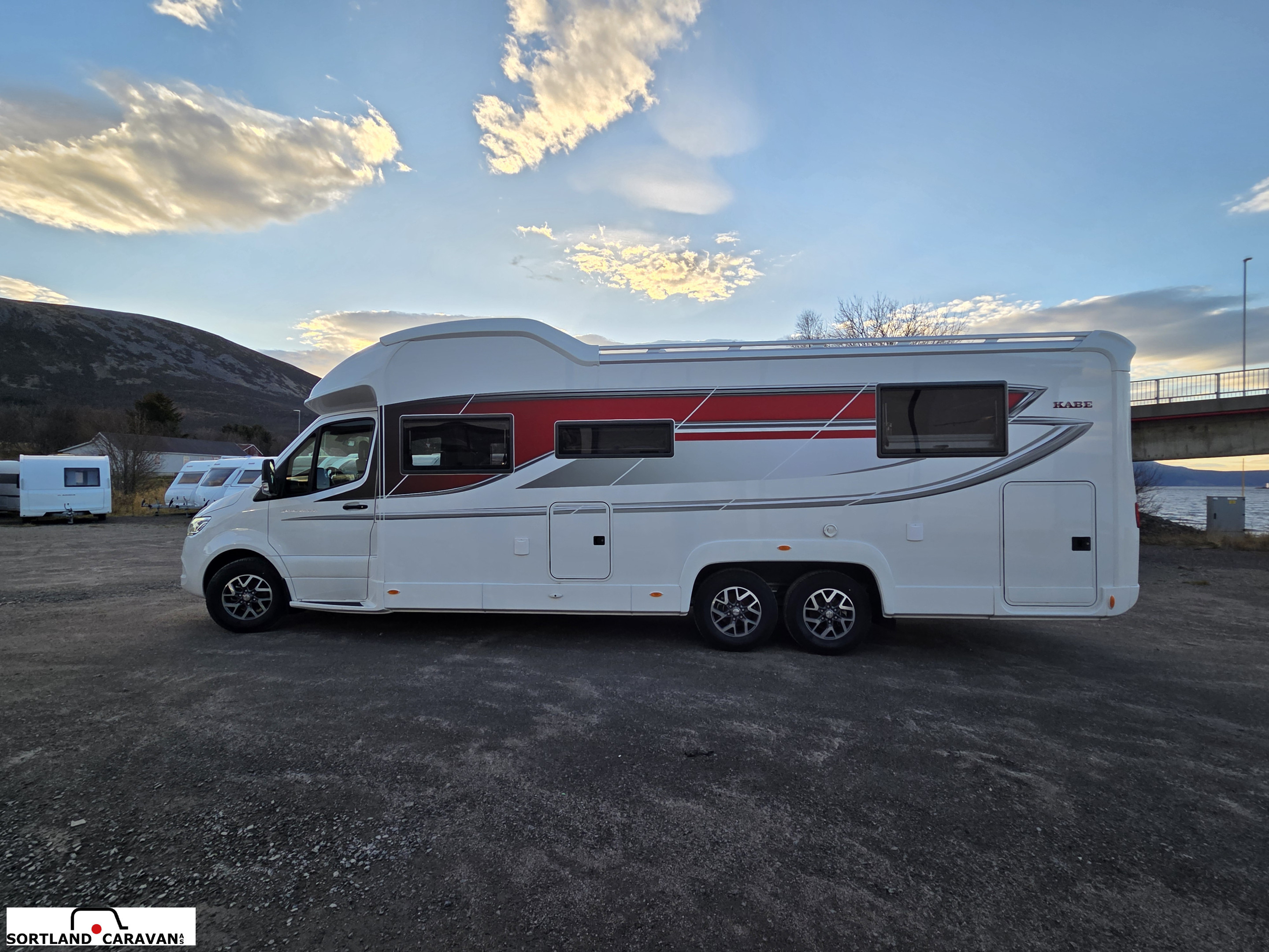 KABE TM ROYAL X910 LQB - KABE