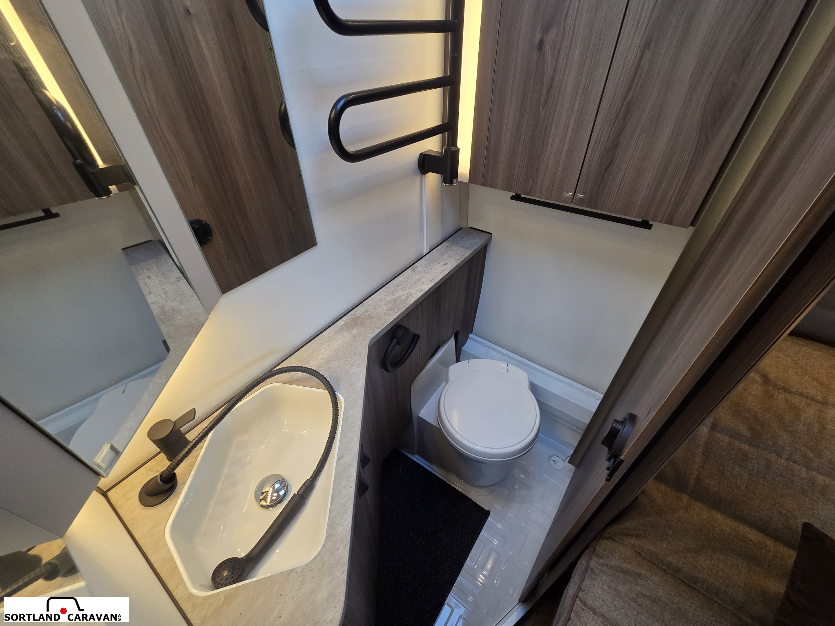 KABE BRILJANT 470 XL KS - KABE