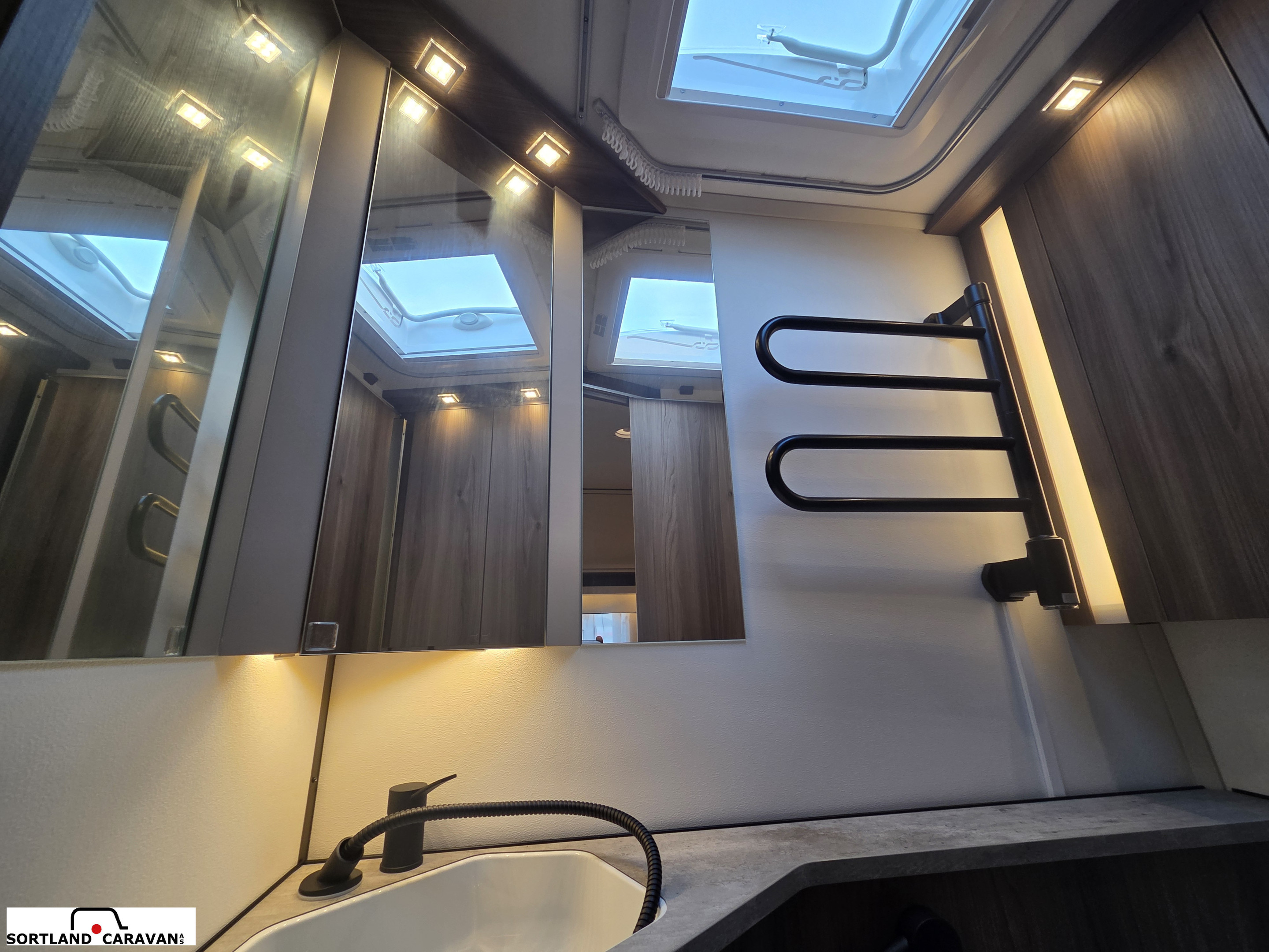 KABE BRILJANT 470 XL KS - KABE