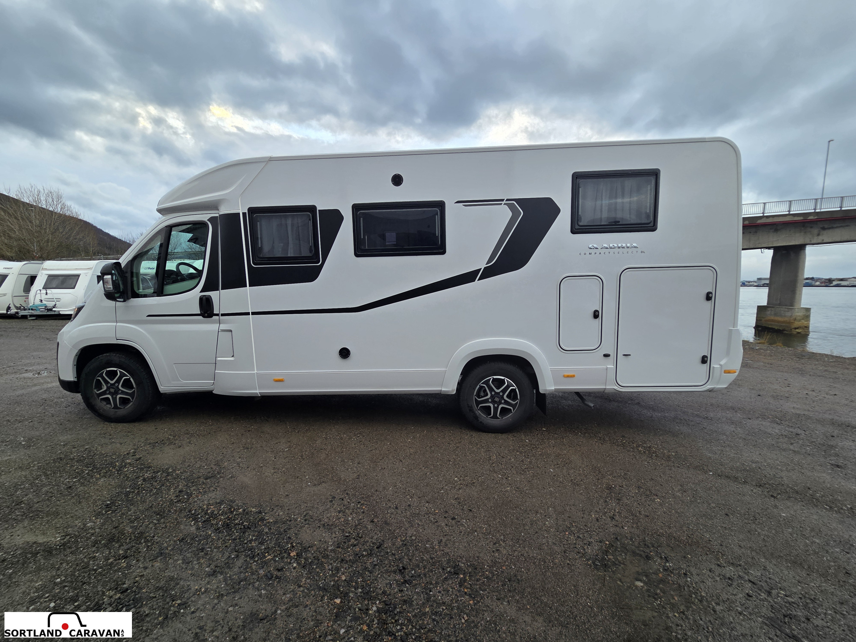 Adria COMPACT SELECT DL - - Adria
