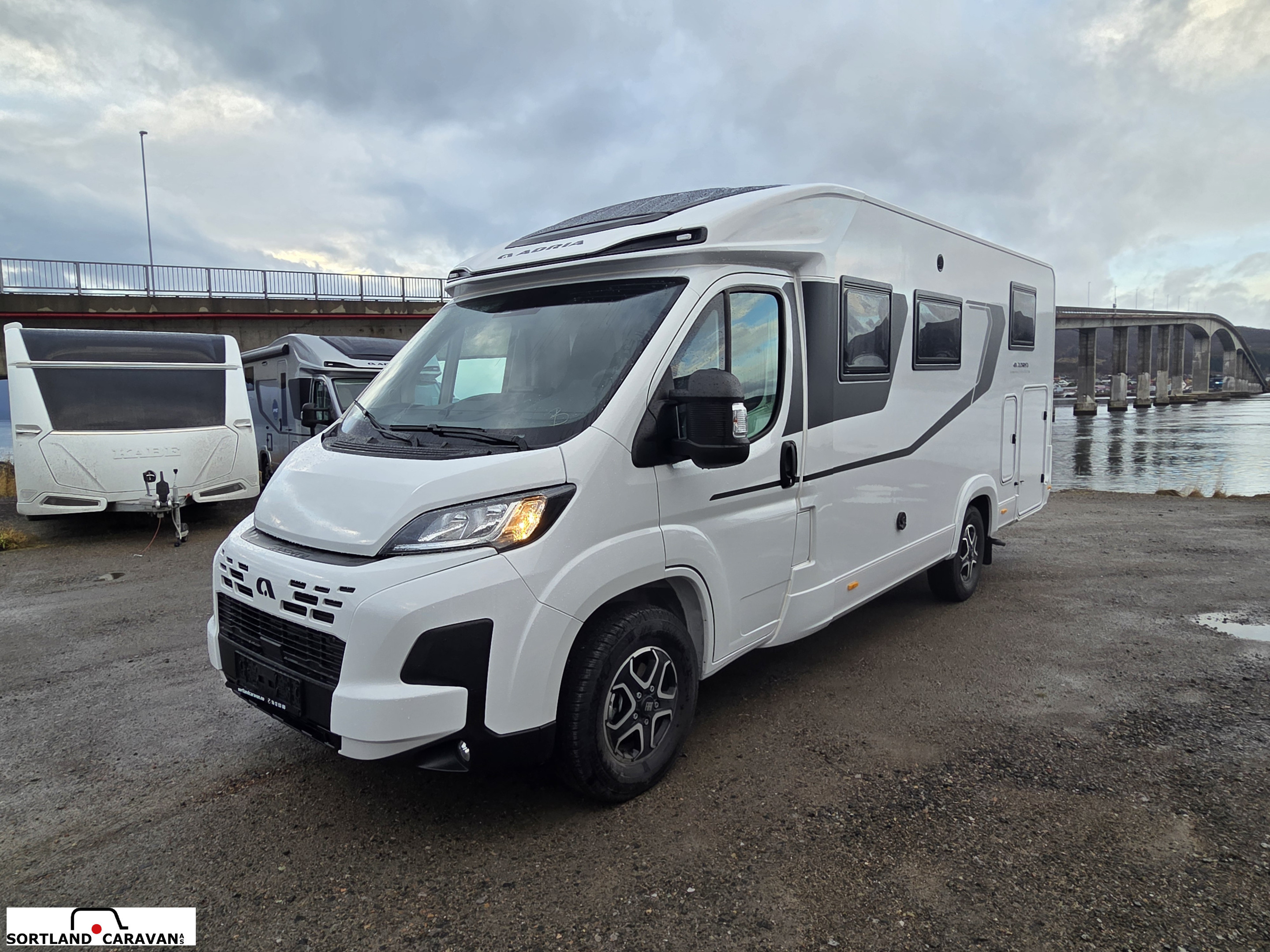Adria COMPACT SELECT DL - - Adria