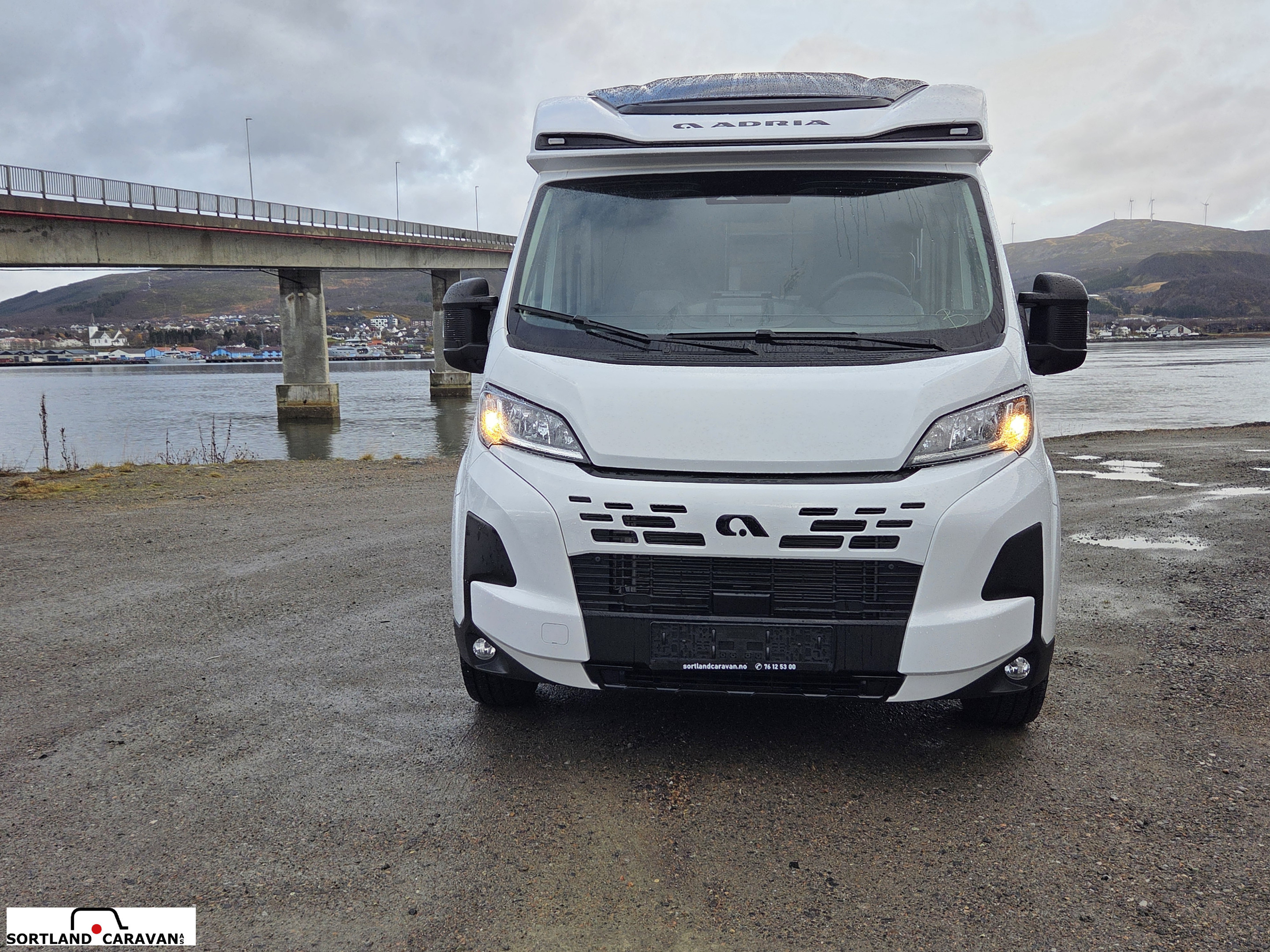 Adria COMPACT SELECT DL - - Adria